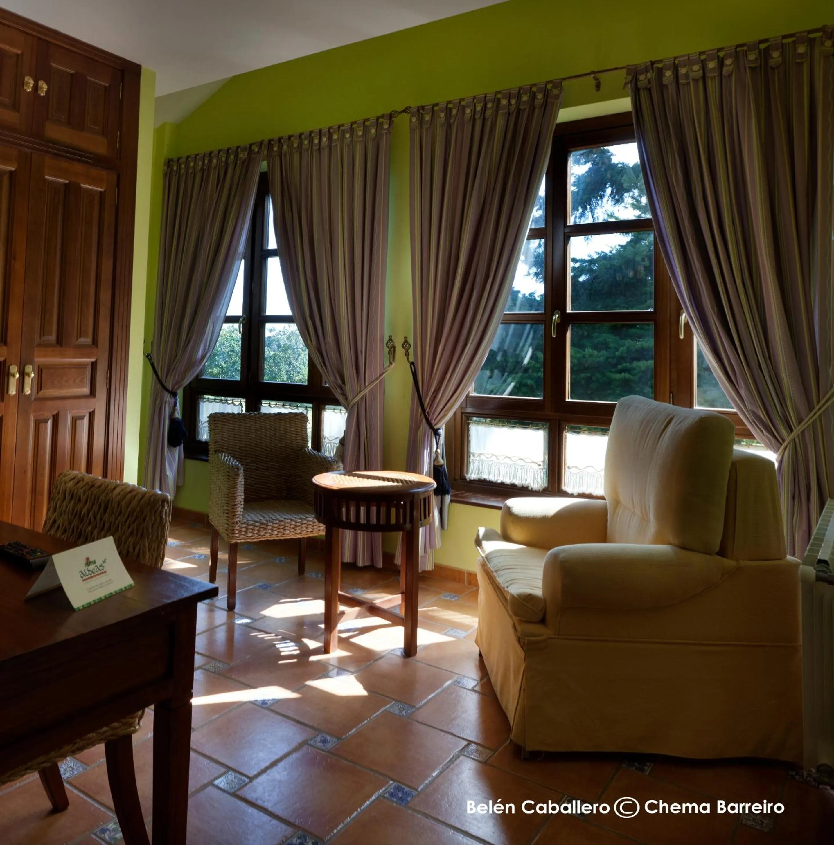 Photo of the whole room in La Casona de Quintes