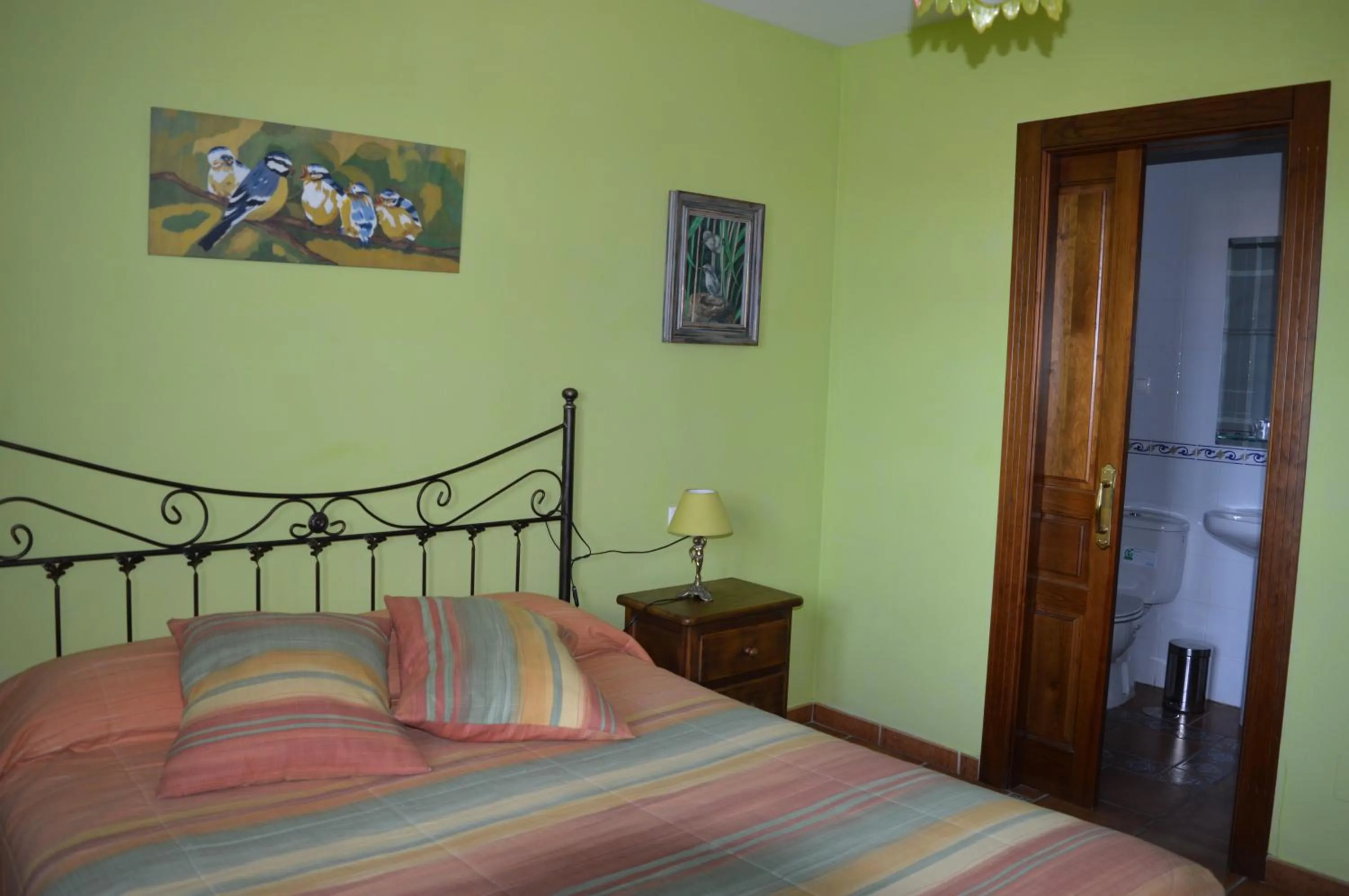 Photo of the whole room in La Casona de Quintes