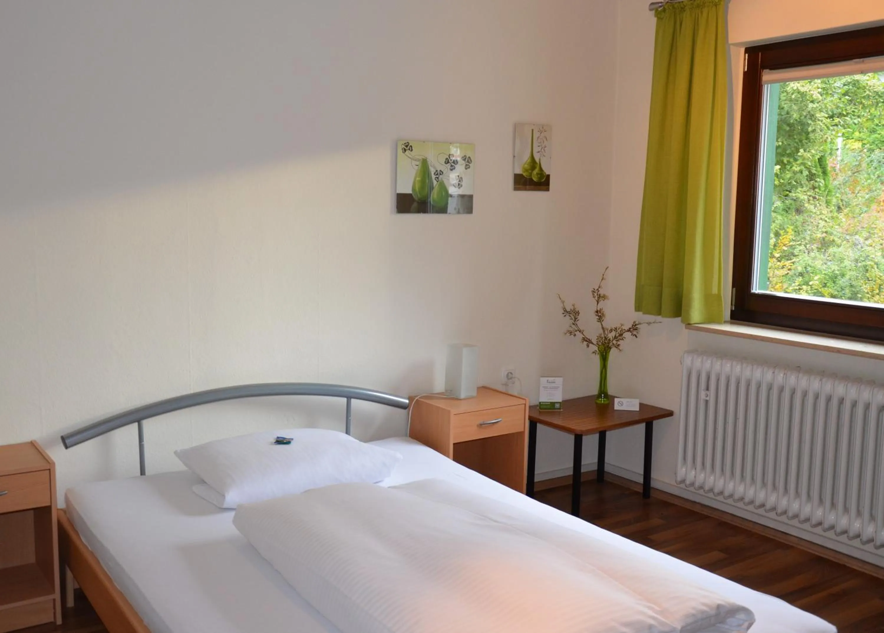 Bed in Hotel Landgasthof Wallburg