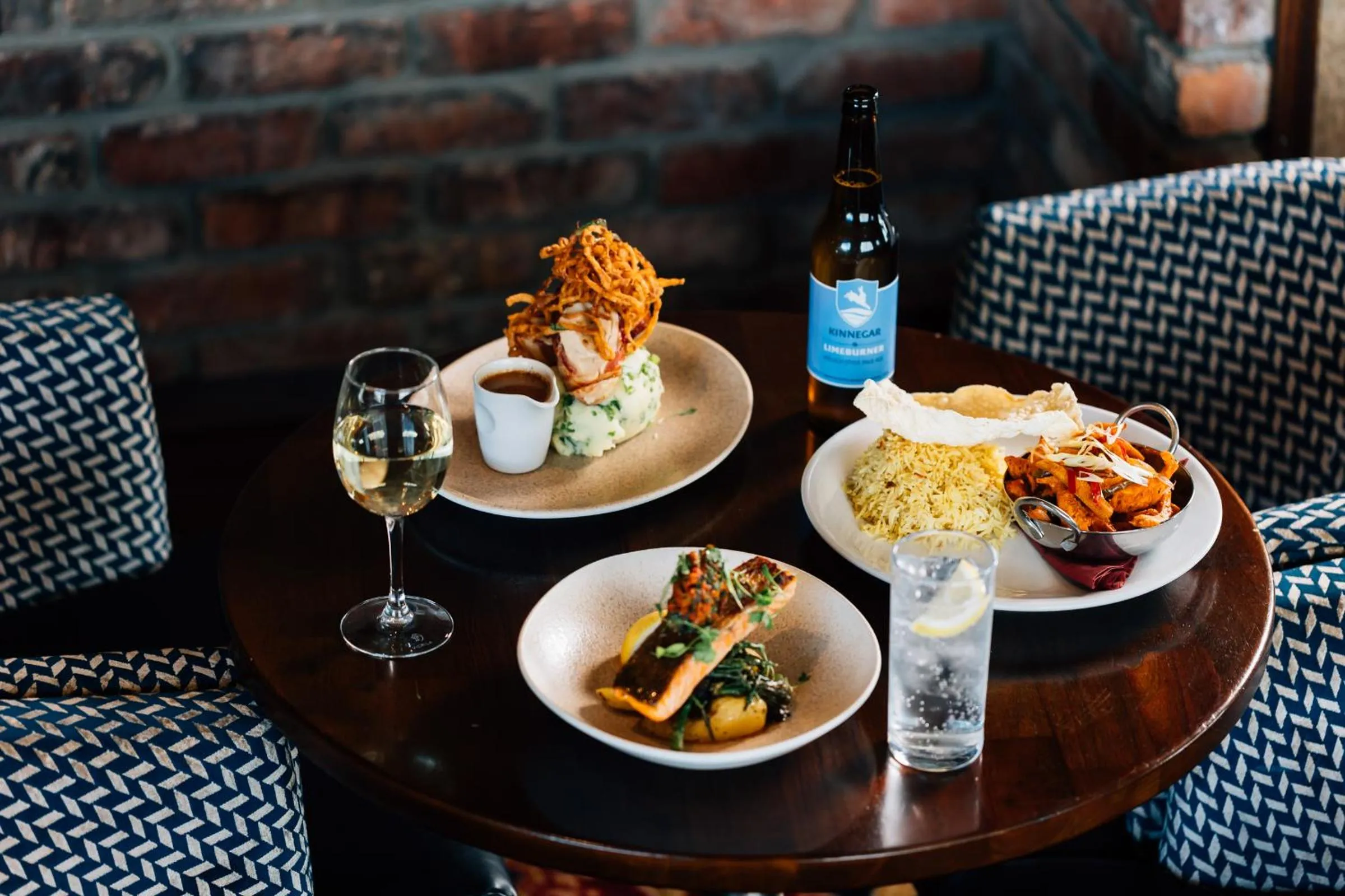 Restaurant/places to eat in Dillon’s Hotel