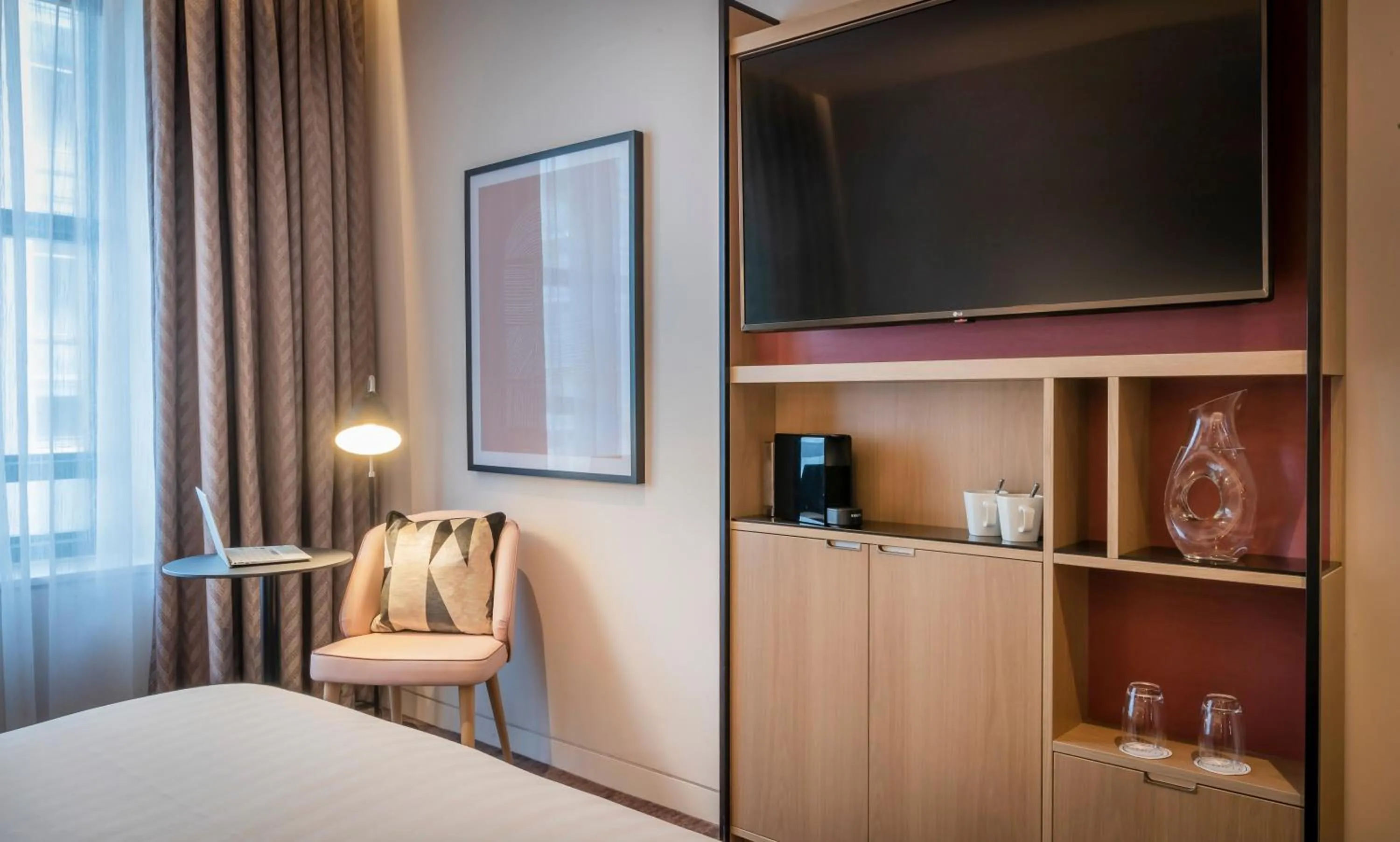 Bedroom, Bed in The Spencer Hotel