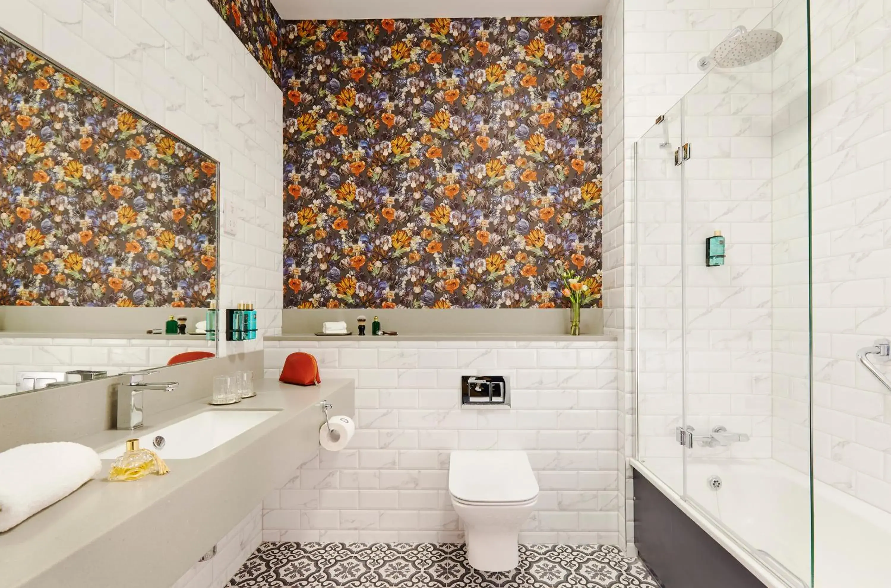 Bathroom in Clonakilty Park Hotel Bathroom in Clonakilty Park Hotel