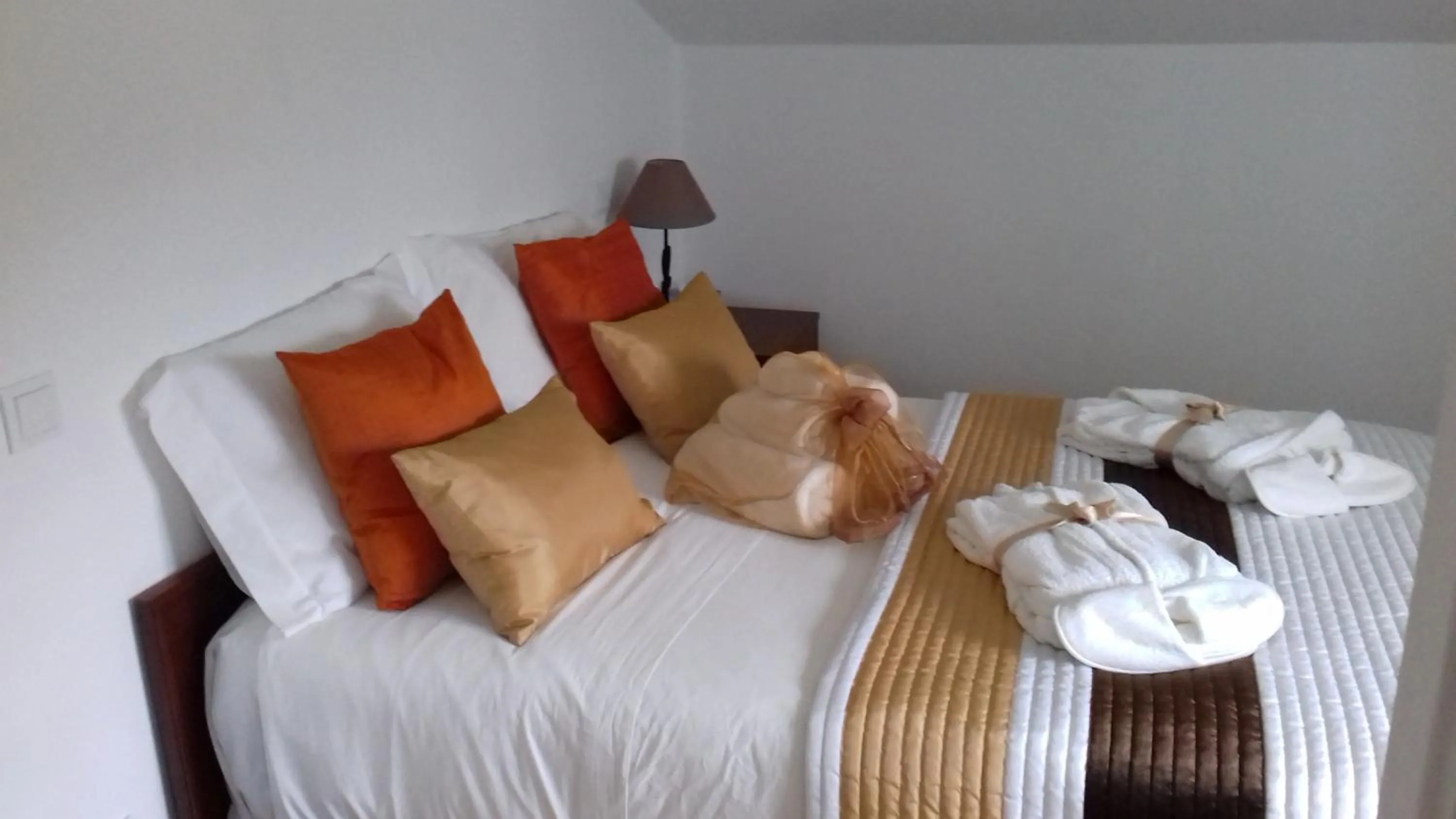 Photo of the whole room, Bed in B&B Villa Vale Flores