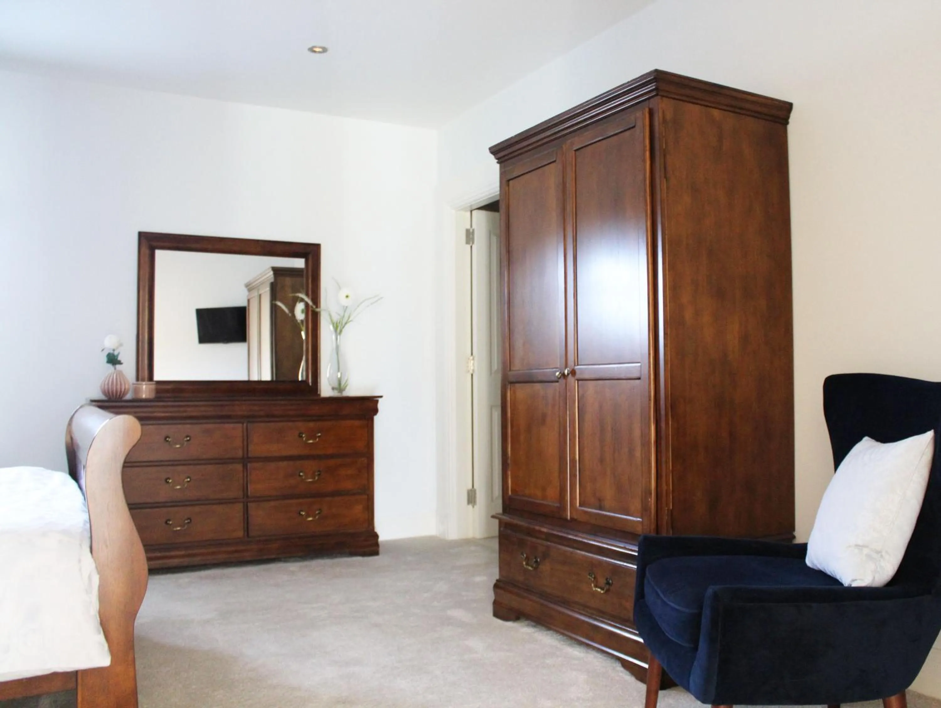 Bedroom, TV/Entertainment Center in Castledale