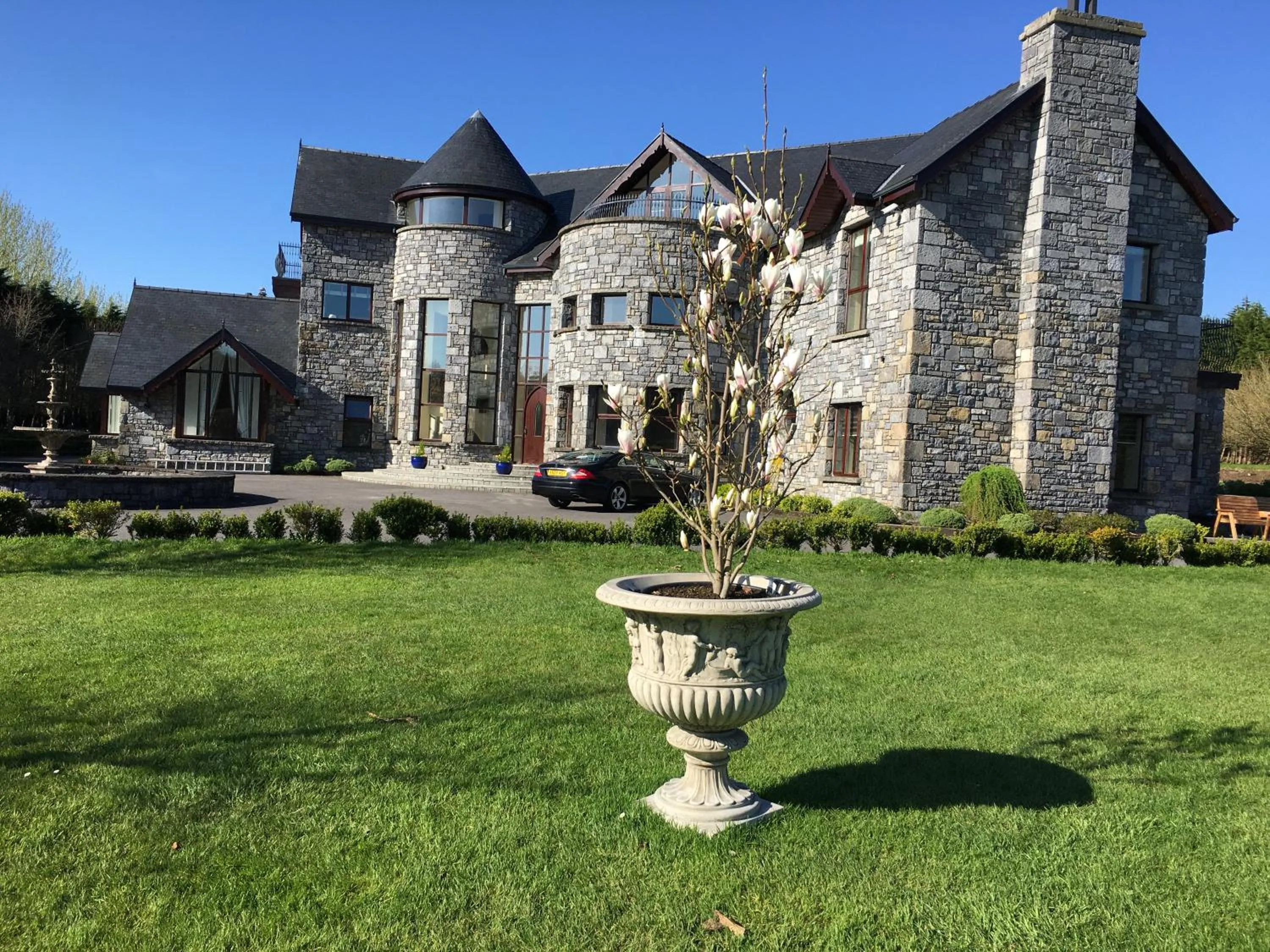 Property Building in Castledale