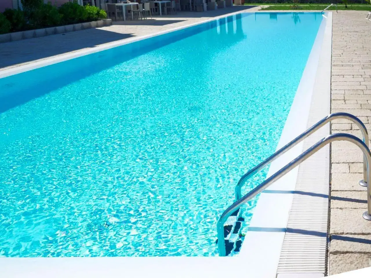 Swimming Pool in Hotel Danieli Pozzallo