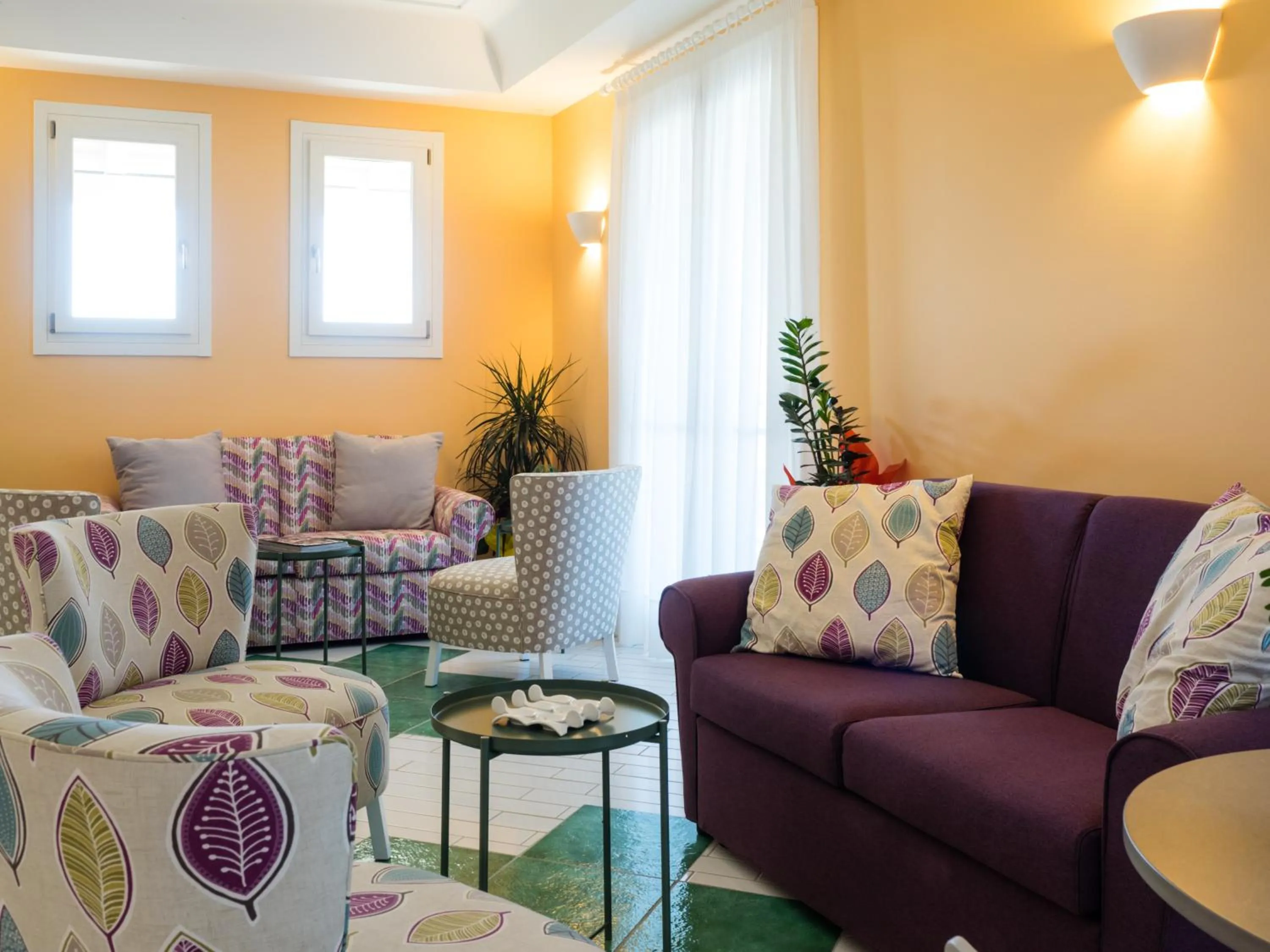 Communal lounge/ TV room in Hotel Danieli Pozzallo