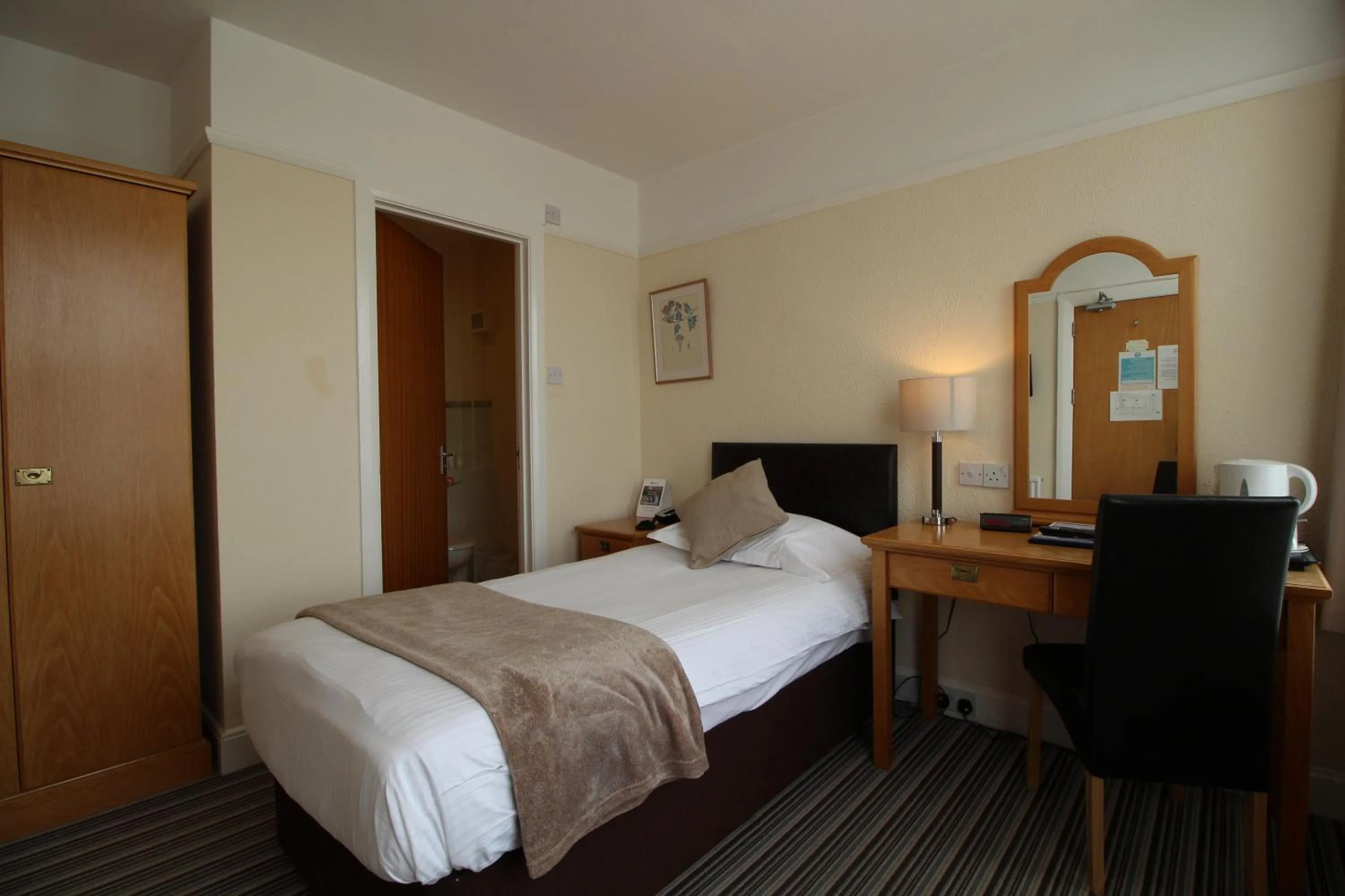 Bedroom in Best Western Hotel Bristol