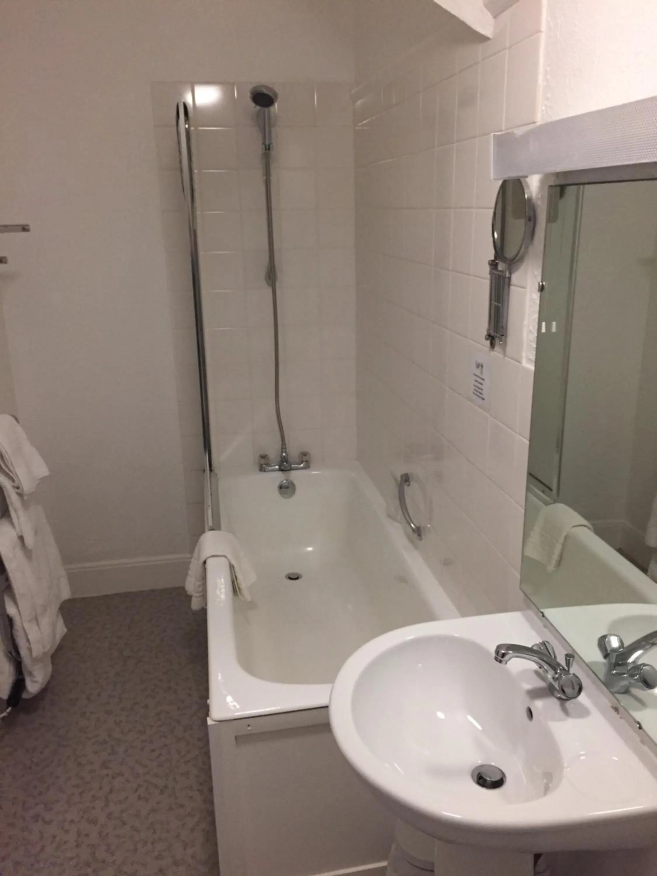 Bathroom in Best Western Hotel Bristol