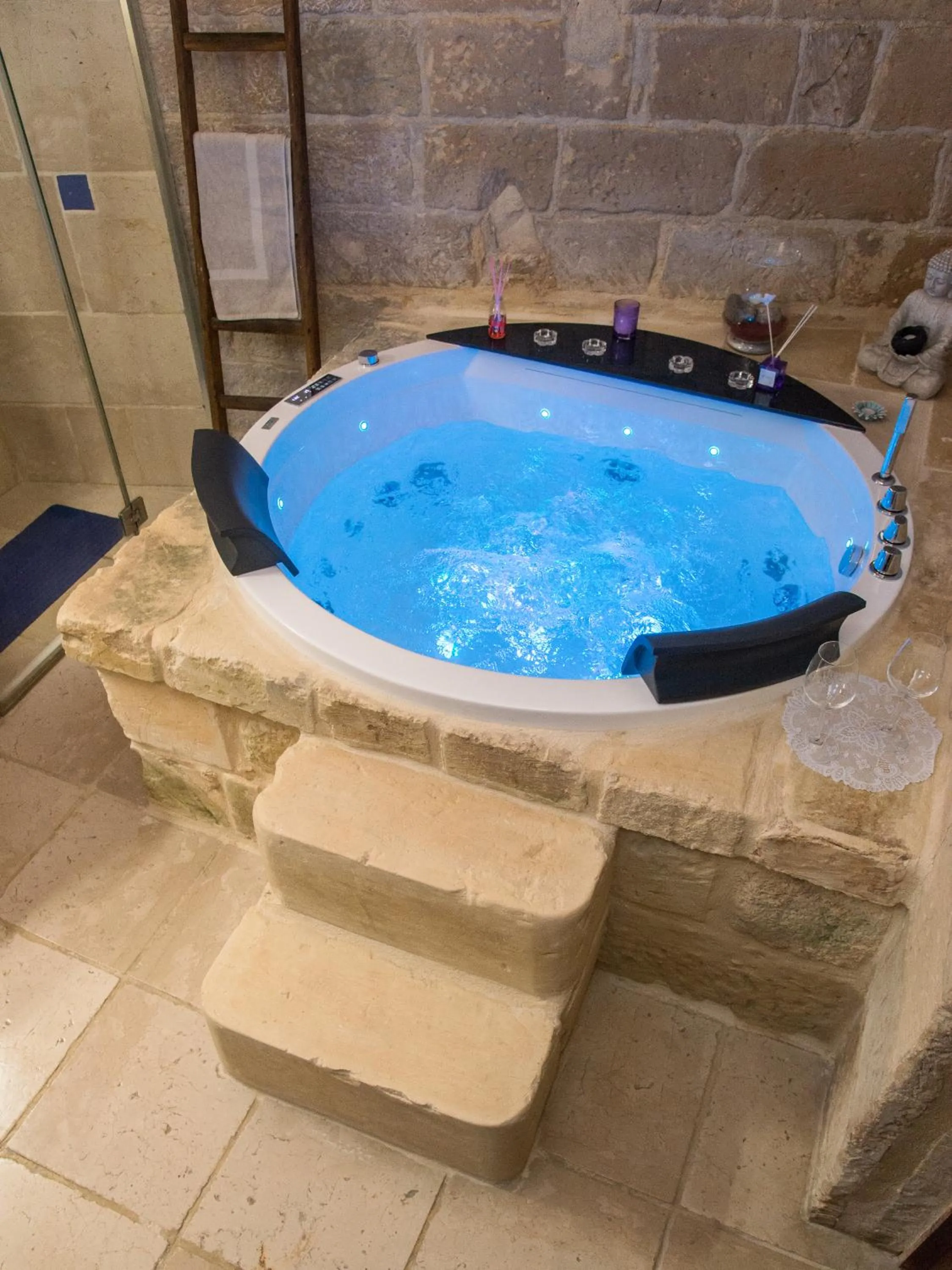 Hot Tub in La Dimora delle Grazie