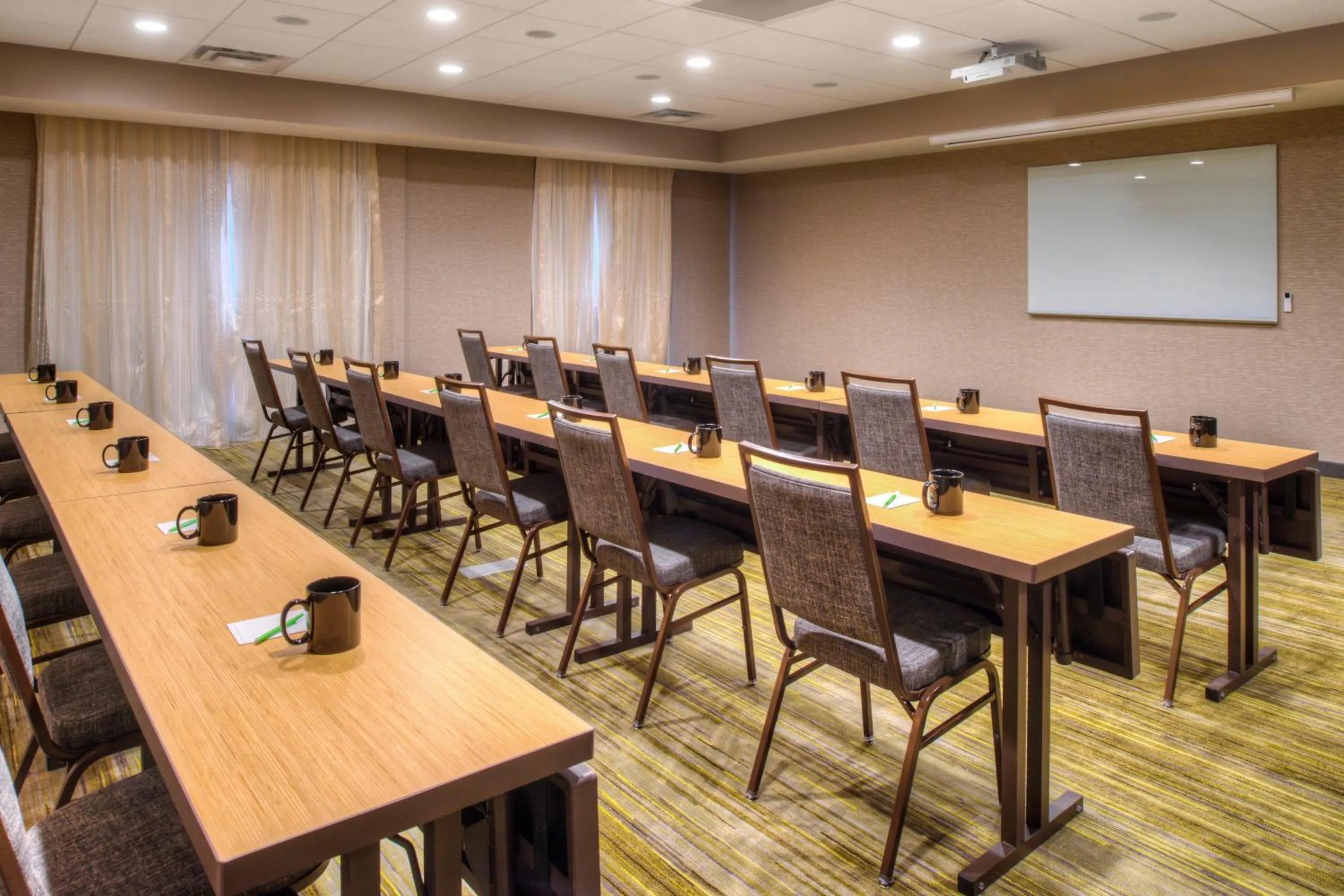 Meeting/conference room in Courtyard by Marriott St Louis Chesterfield