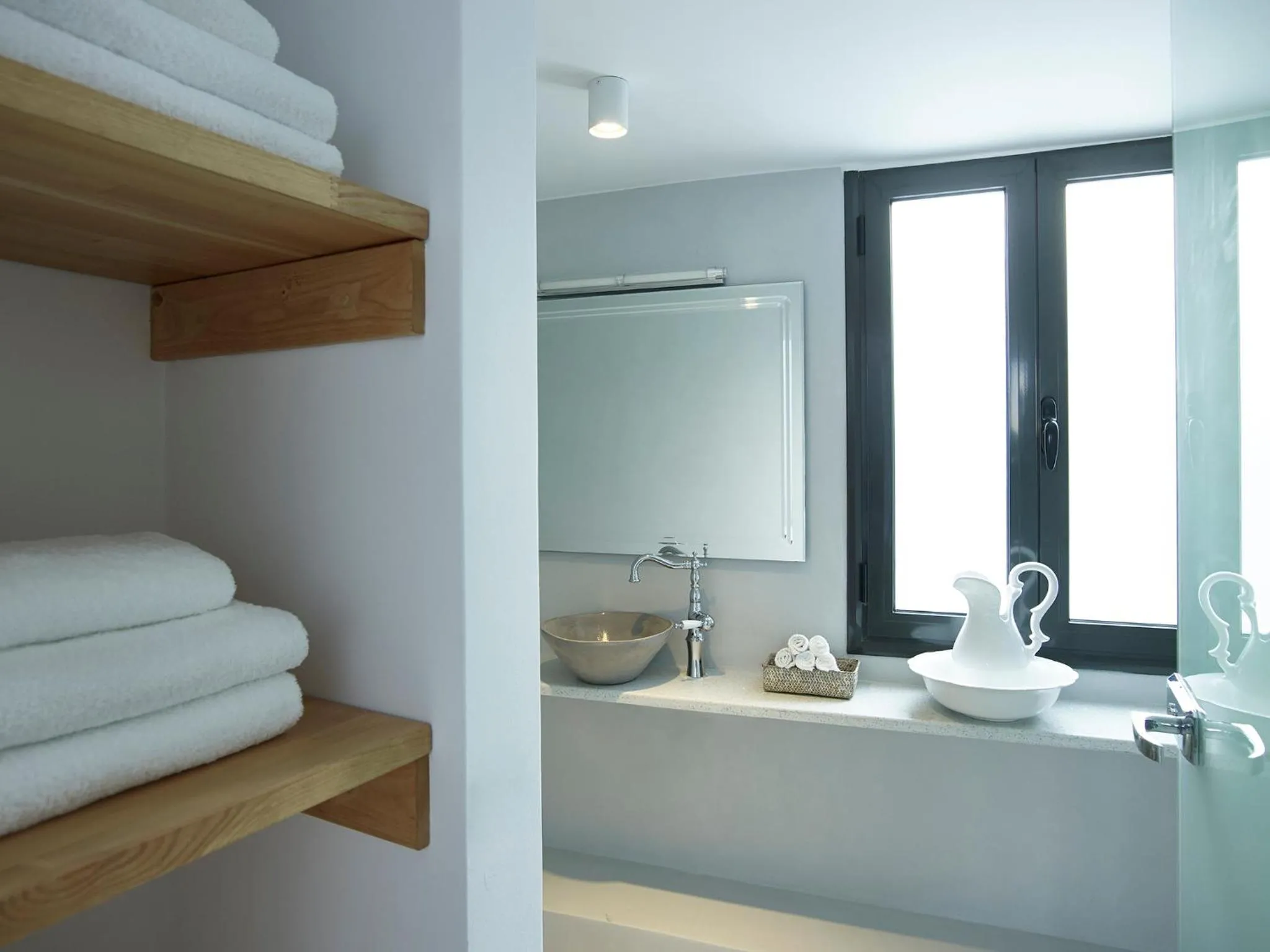 Bathroom in The Arches