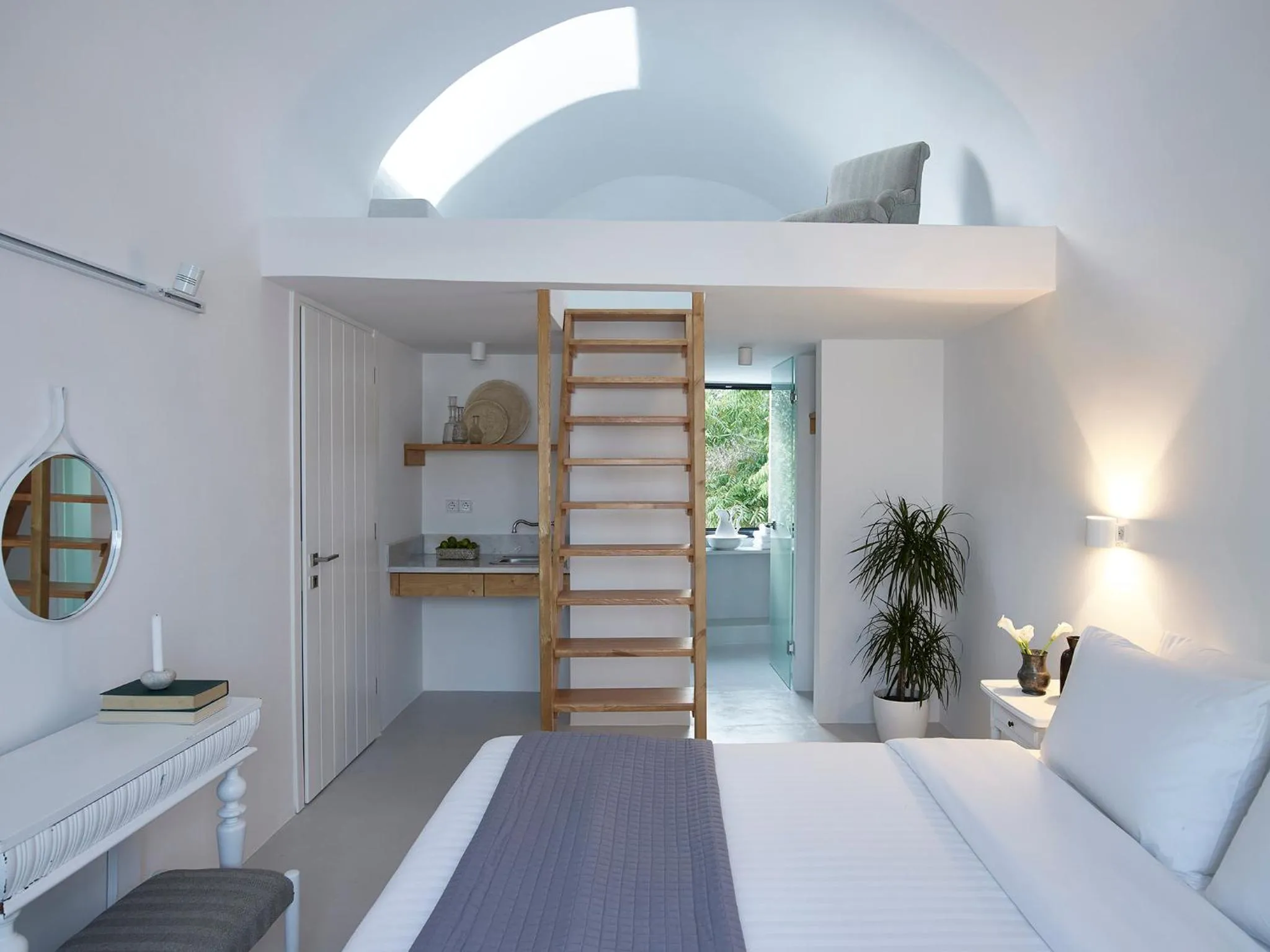 Bed in The Arches