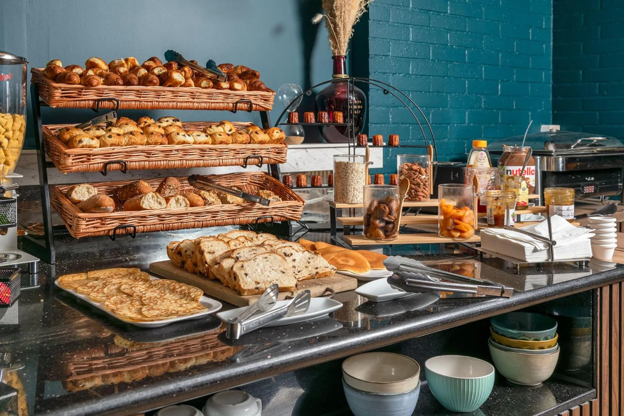 Breakfast in Hôtel Le Roxane