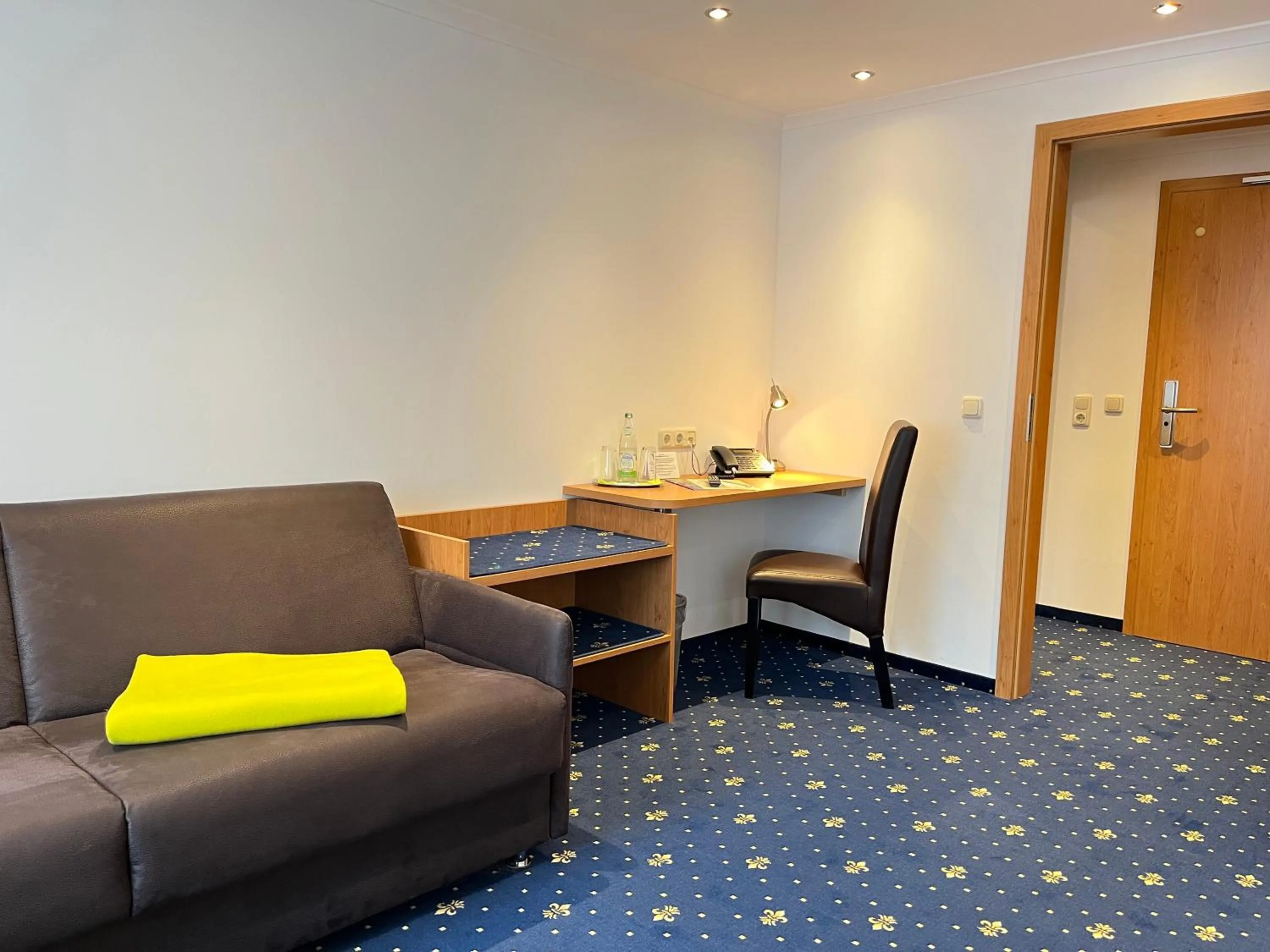 Photo of the whole room in Hotel Post - regionales großes Frühstücksbuffet - auch GF & LF