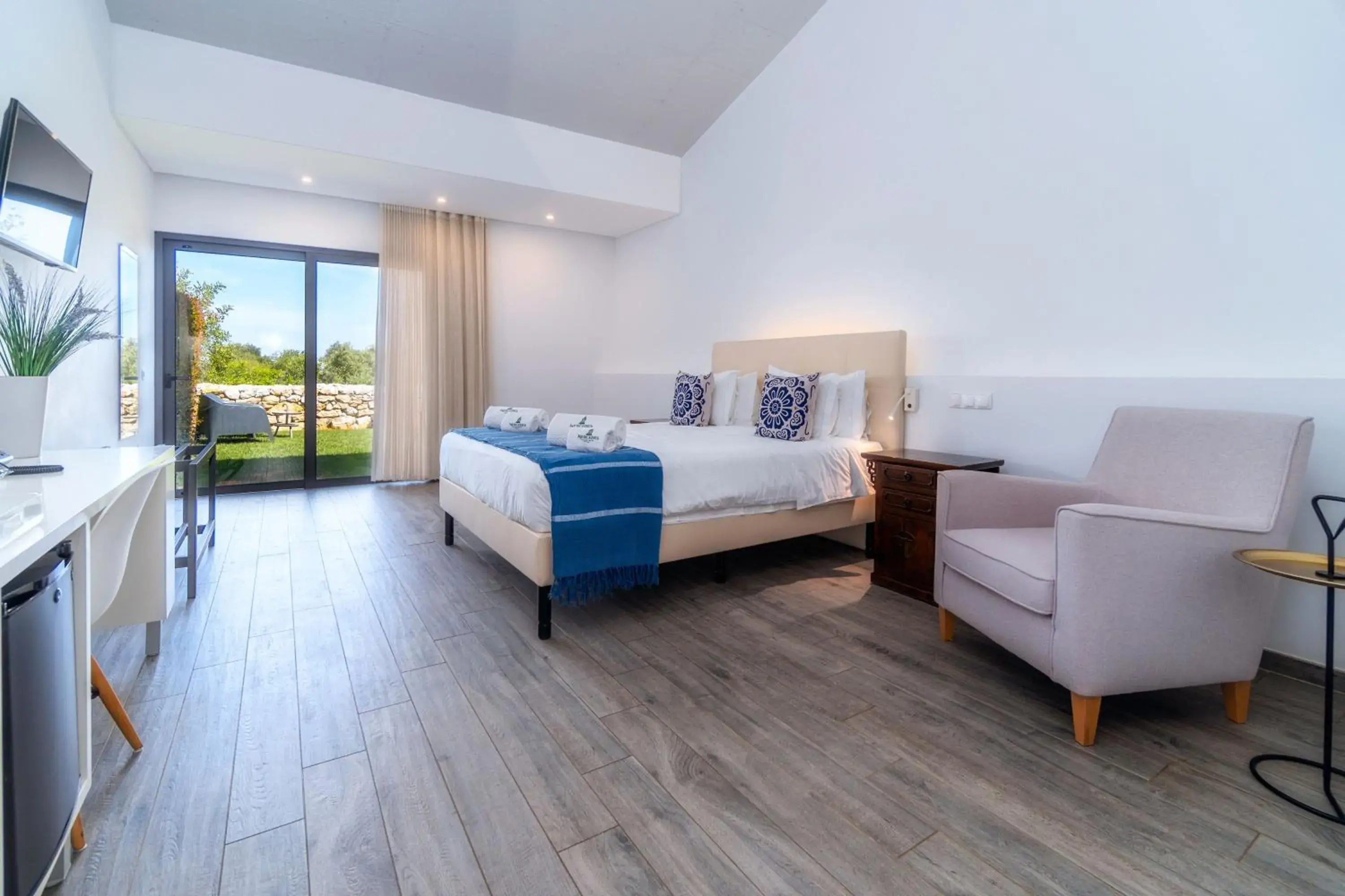 Deluxe Double Room with Garden in Mercedes Country House Deluxe Double Room with Garden in Mercedes Country House