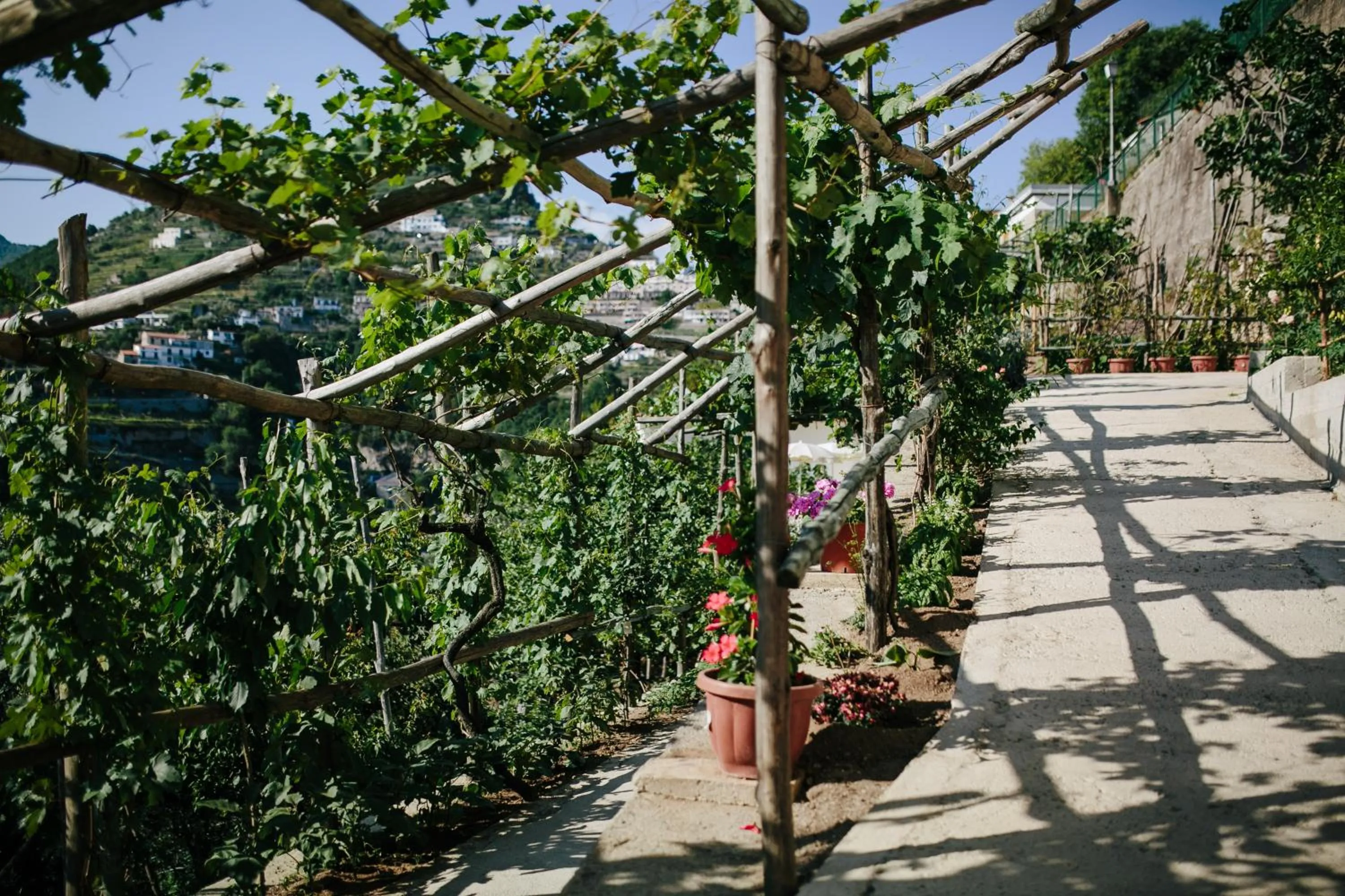 Property building in Rosa e Valentino