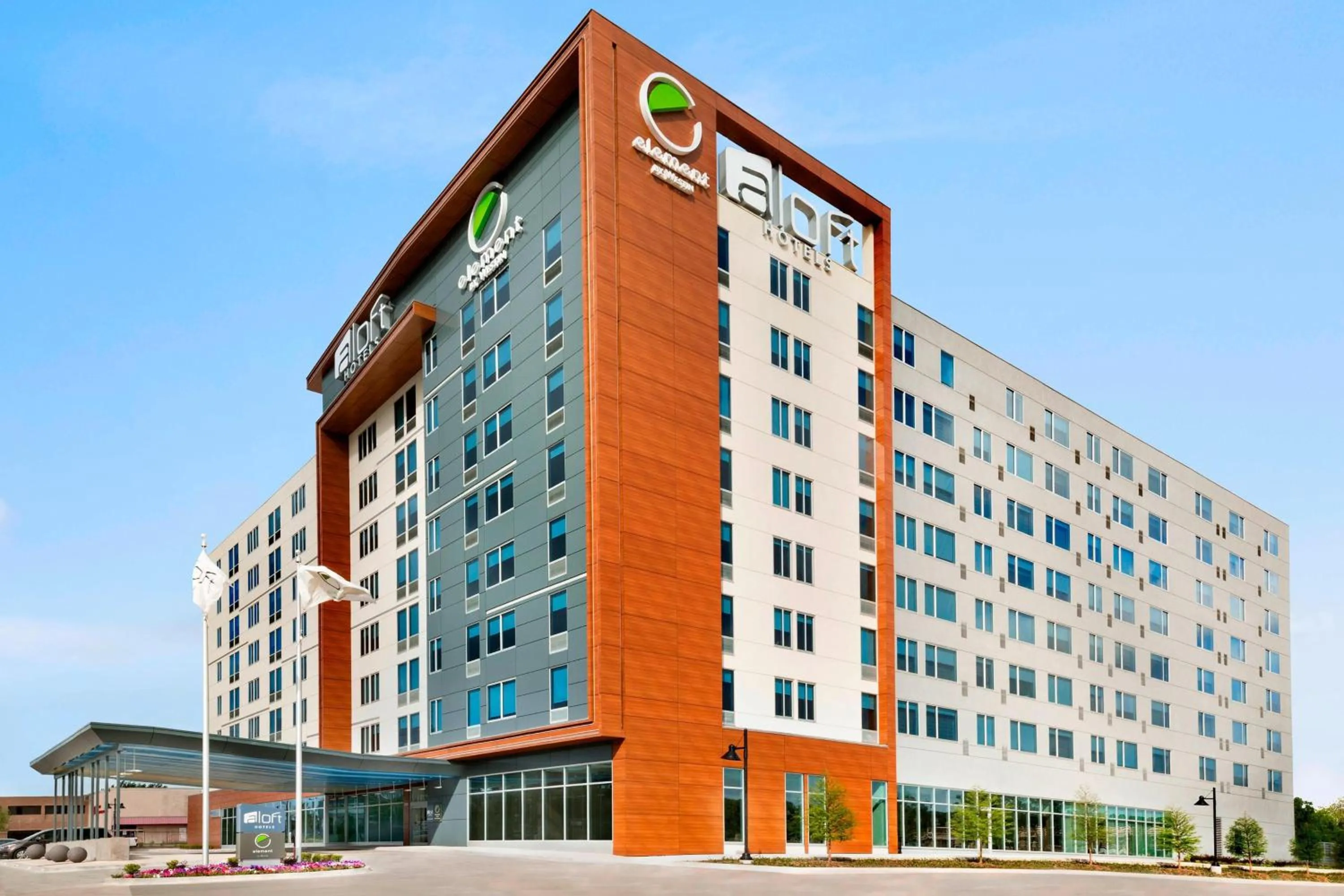 Property building in Aloft Dallas Love Field