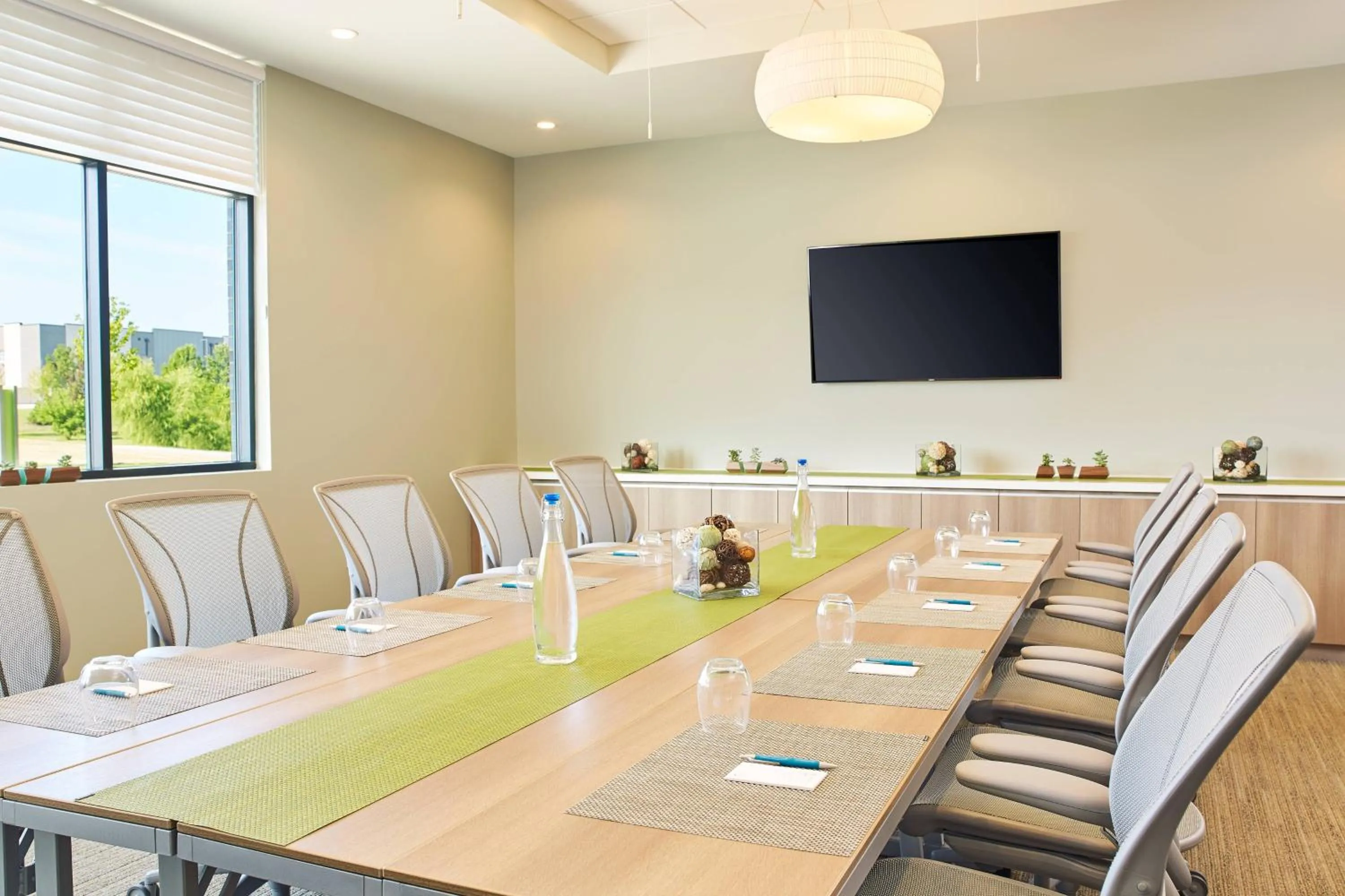 Meeting/conference room in Element West Des Moines