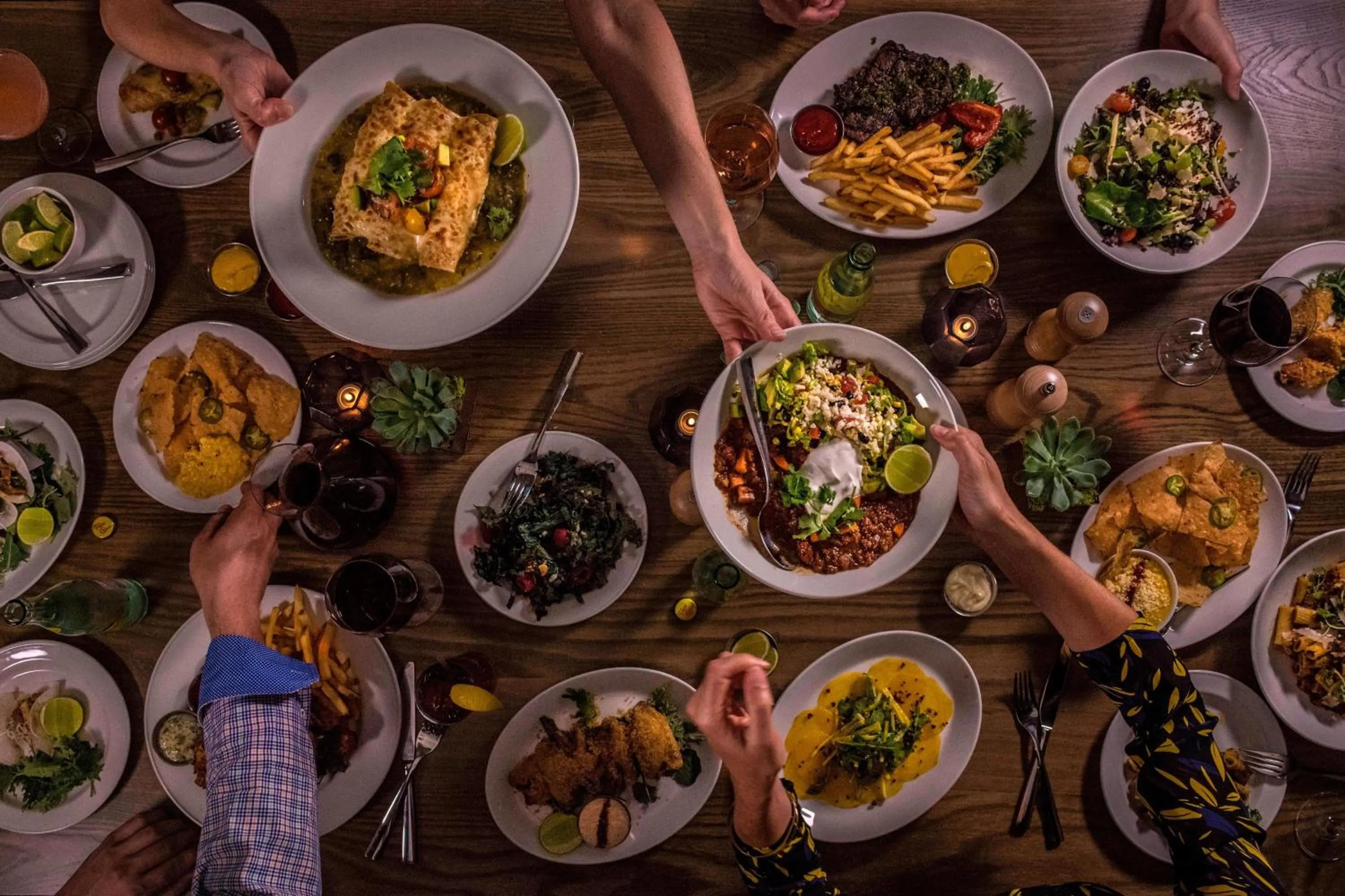 Restaurant/places to eat in Aloft Austin Downtown