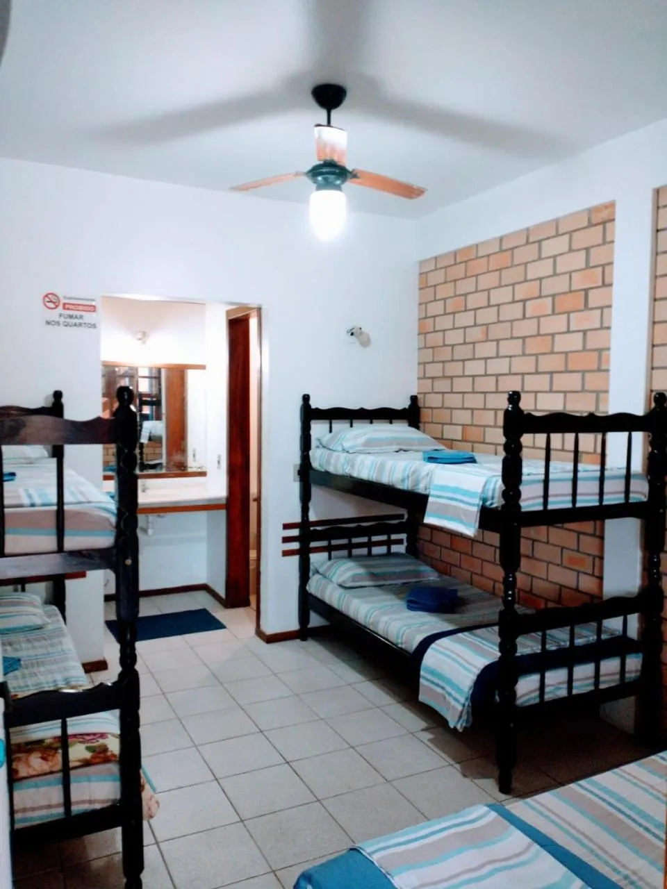 Bathroom, Bed in Pousada Baleia Franca