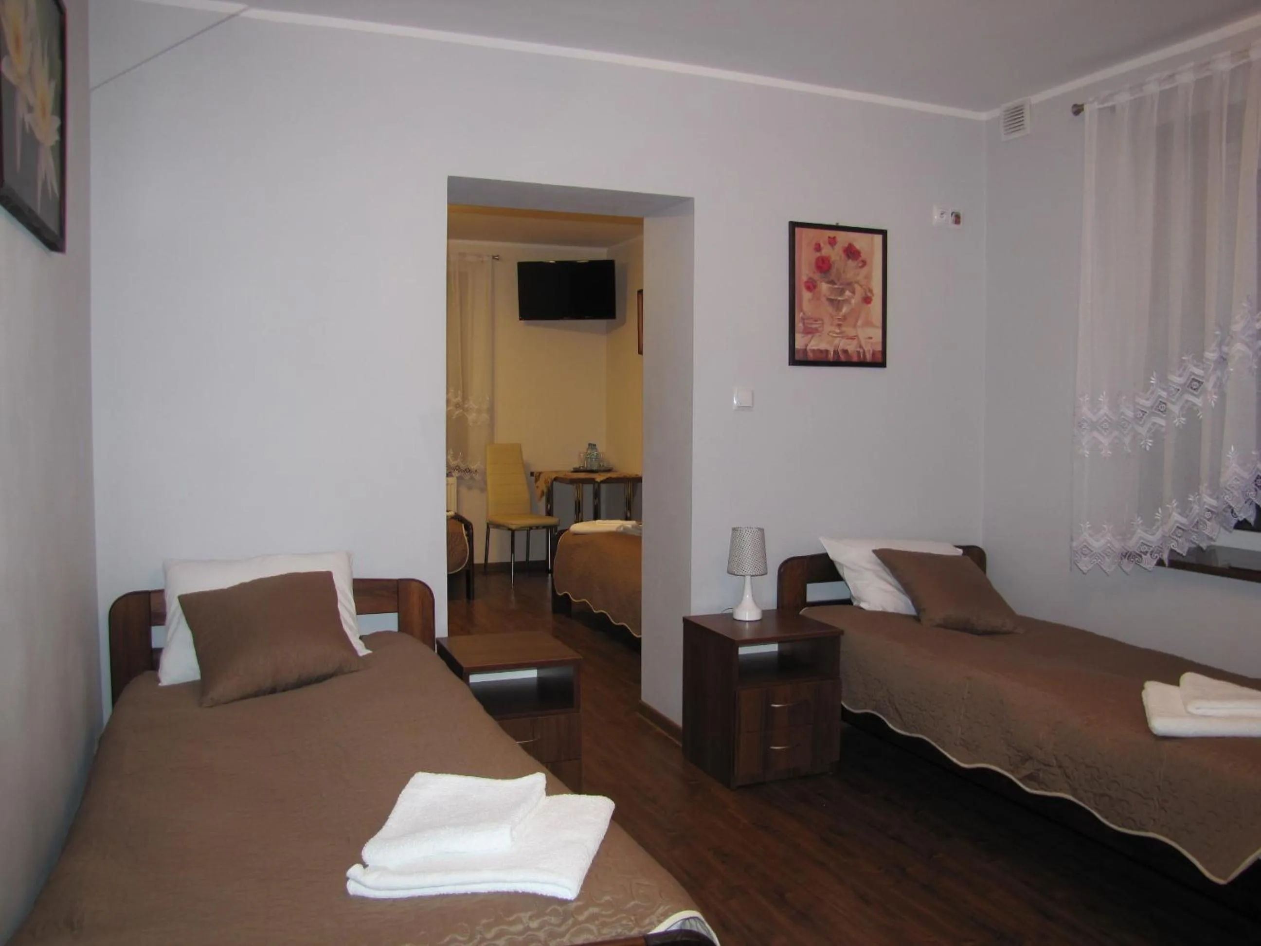 Photo of the whole room, Bed in Heveliusz