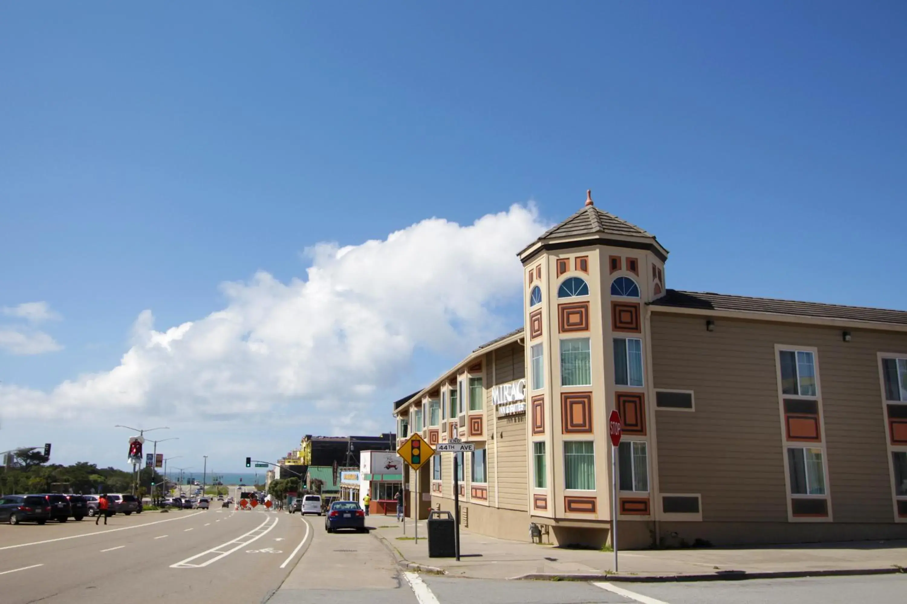 Street view in Mirage Inn & Suites Street view in Mirage Inn & Suites