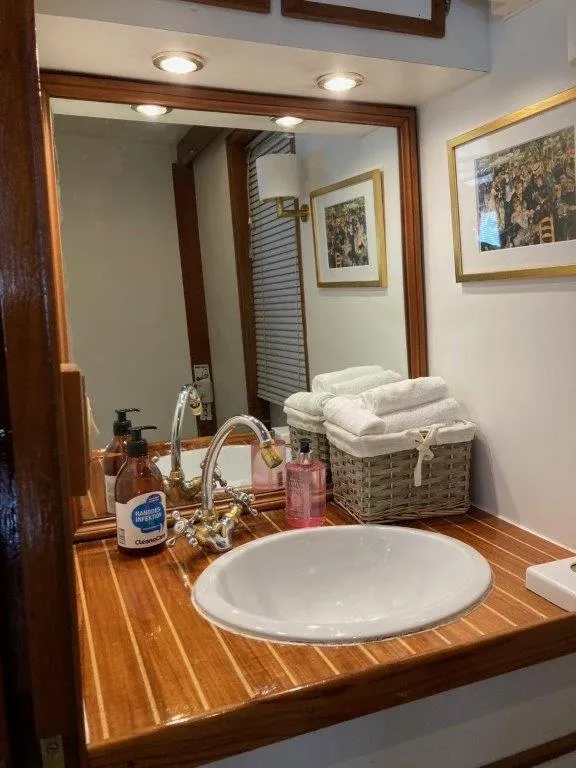 Bathroom in Mälardrottningen Yacht Hotel