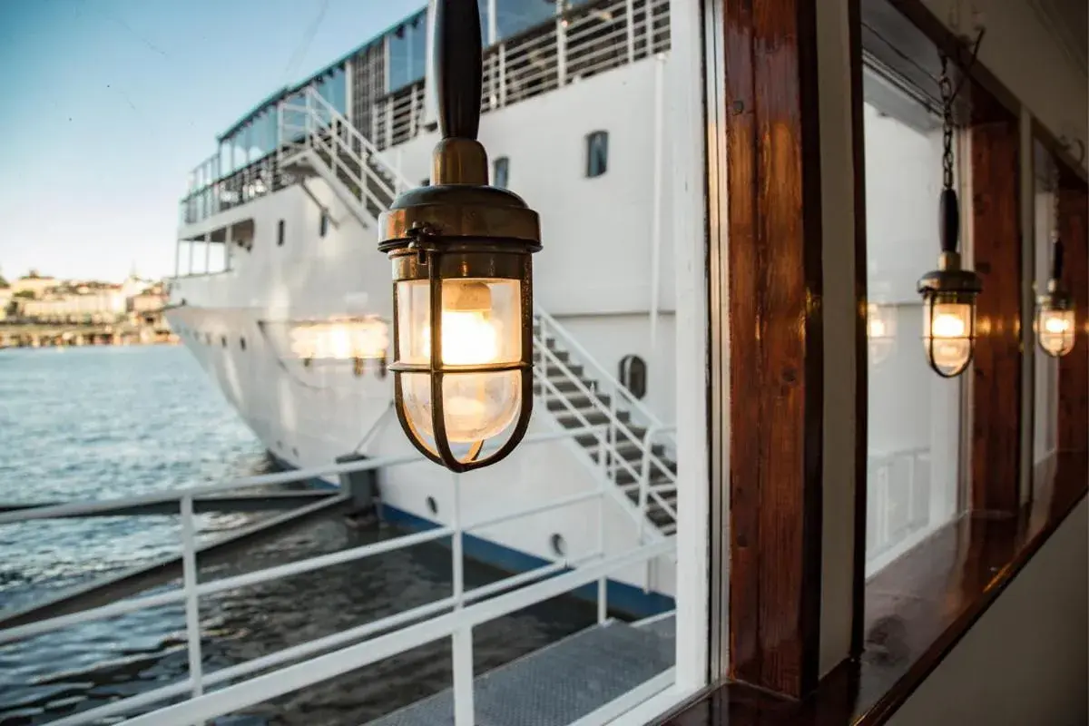 Property building in Mälardrottningen Yacht Hotel Property building in Mälardrottningen Yacht Hotel