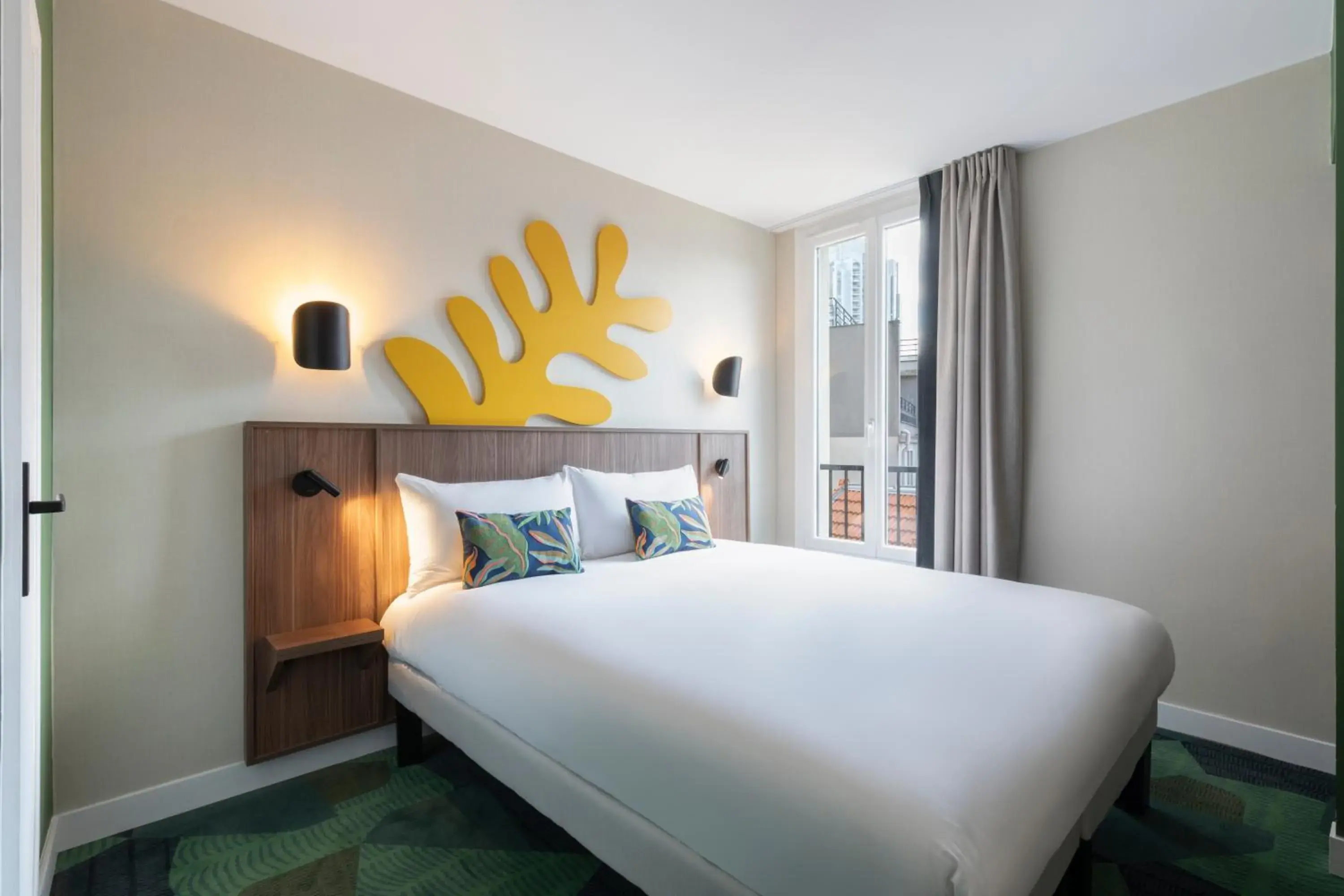 Bedroom, Bed in Ibis Styles Paris Jardin de la Villette - Rénové en 2025 Bedroom, Bed in Ibis Styles Paris Jardin de la Villette - Rénové en 2025