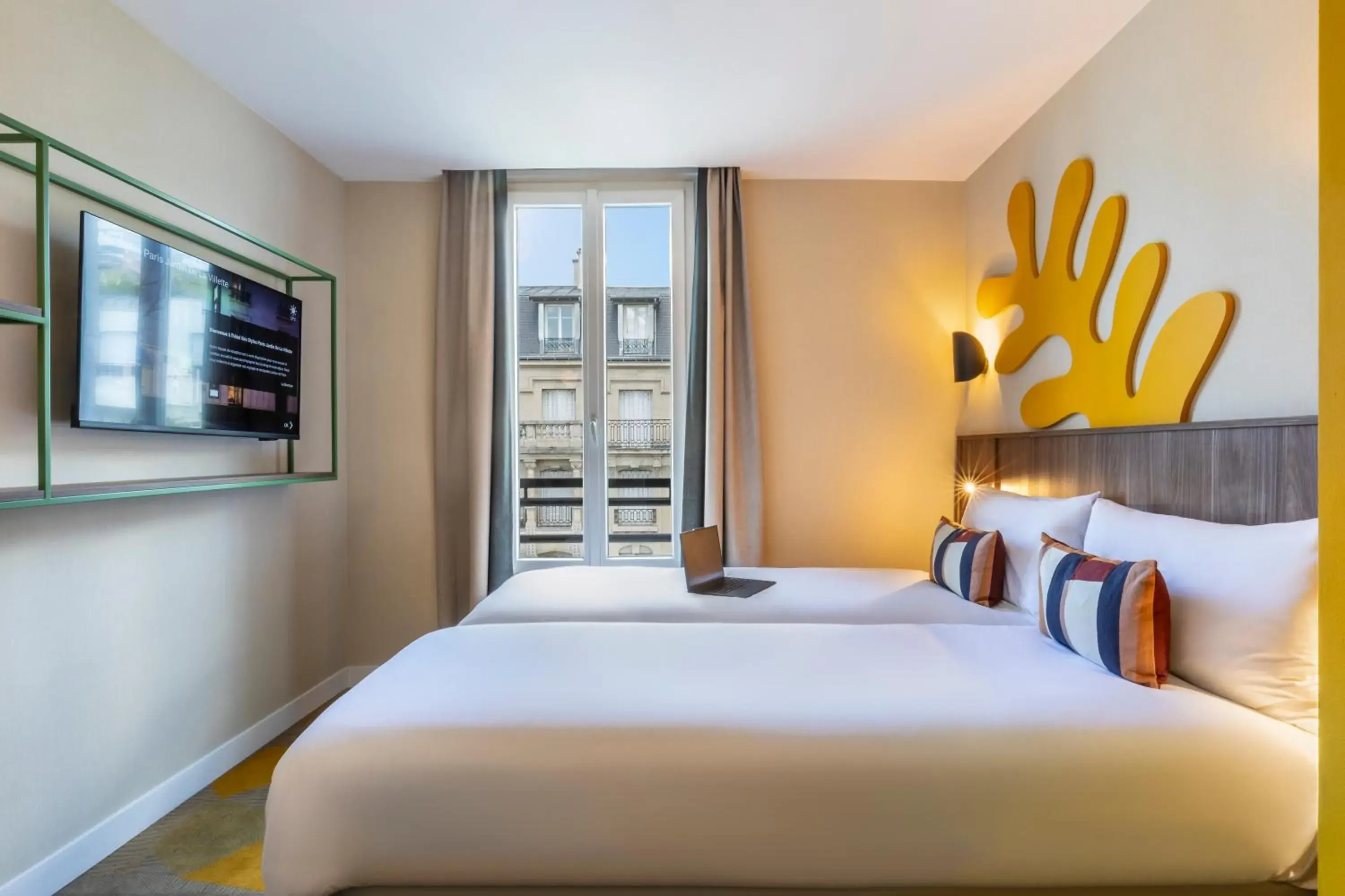 Photo of the whole room, Bed in Ibis Styles Paris Jardin de la Villette - Rénové en 2025 Photo of the whole room, Bed in Ibis Styles Paris Jardin de la Villette - Rénové en 2025
