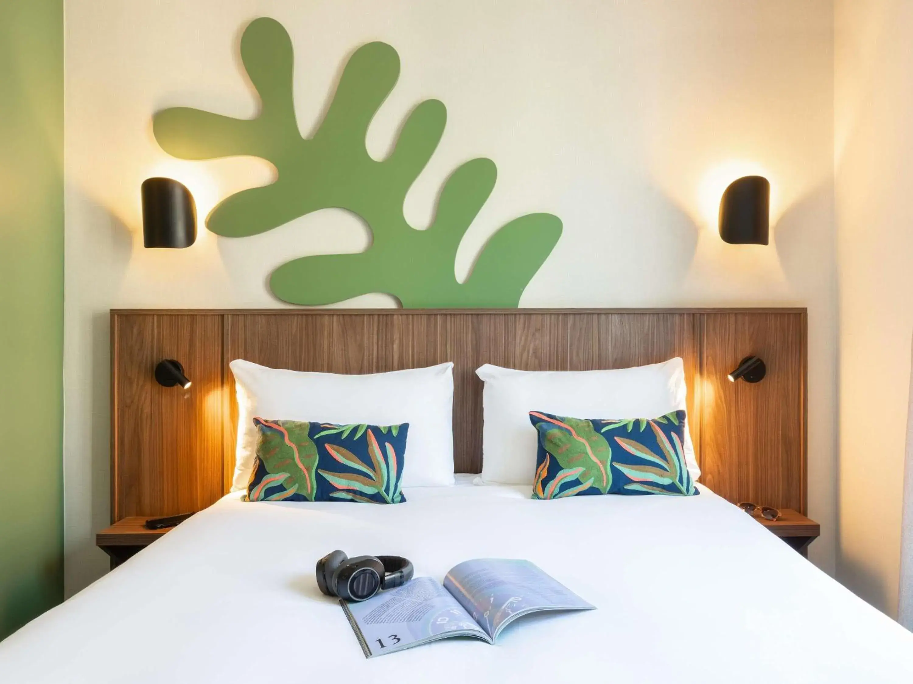 Bedroom, Bed in Ibis Styles Paris Jardin de la Villette - Rénové en 2025 Bedroom, Bed in Ibis Styles Paris Jardin de la Villette - Rénové en 2025