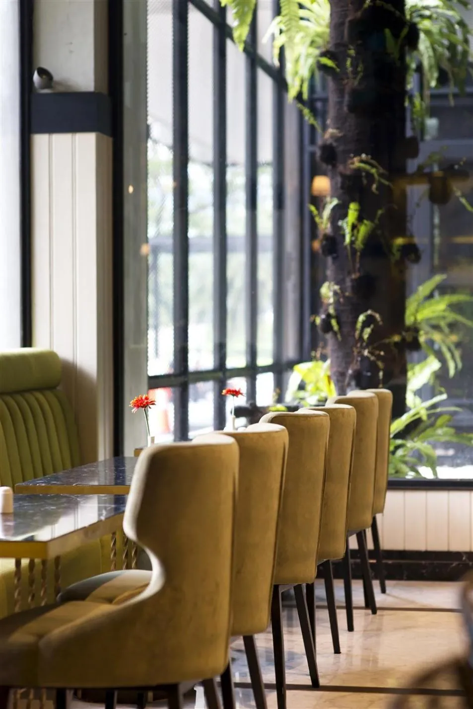 Restaurant/places to eat in Aviary Bintaro