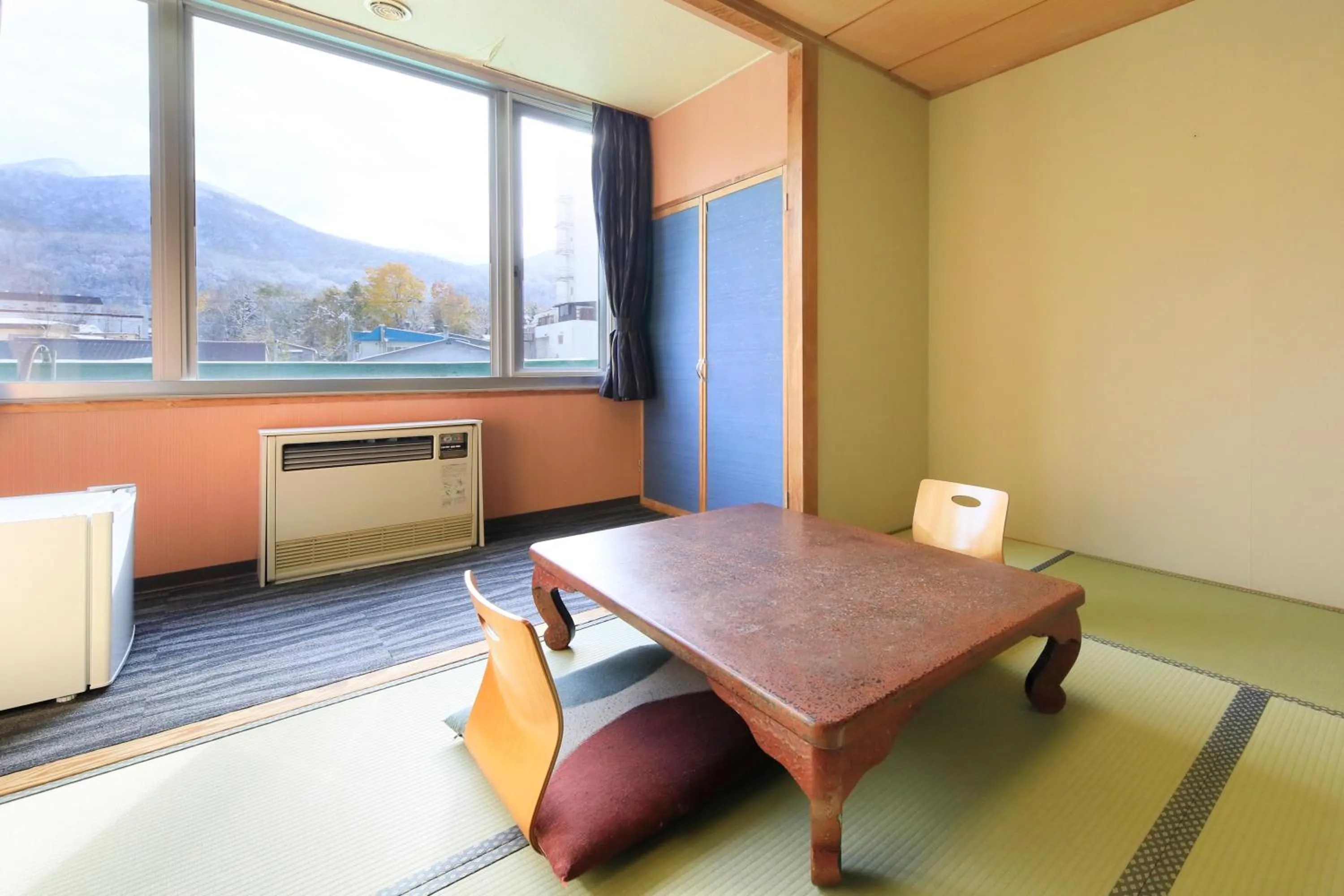 Photo of the whole room in Yutorelo Toyako