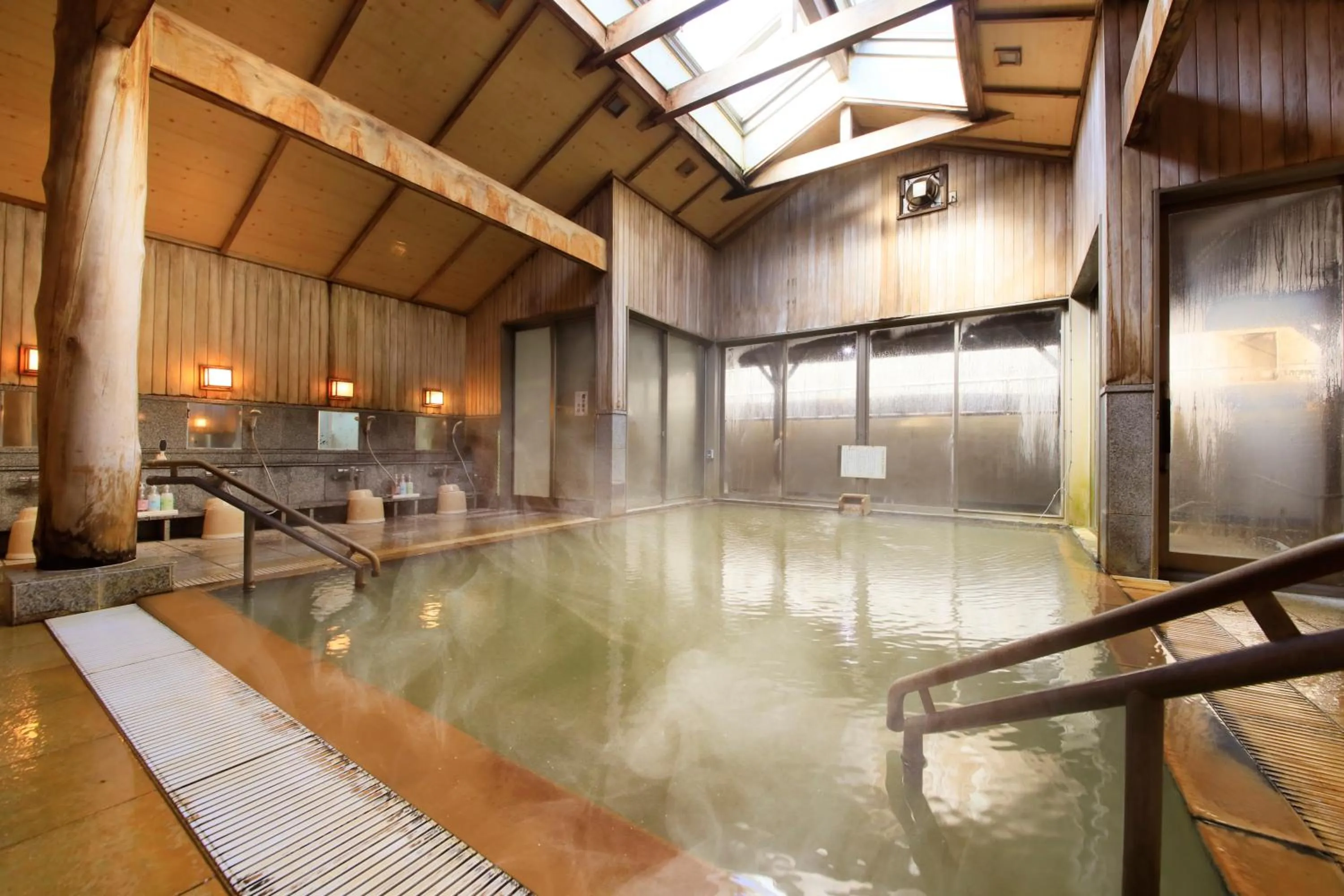 Hot Spring Bath in Yutorelo Toyako