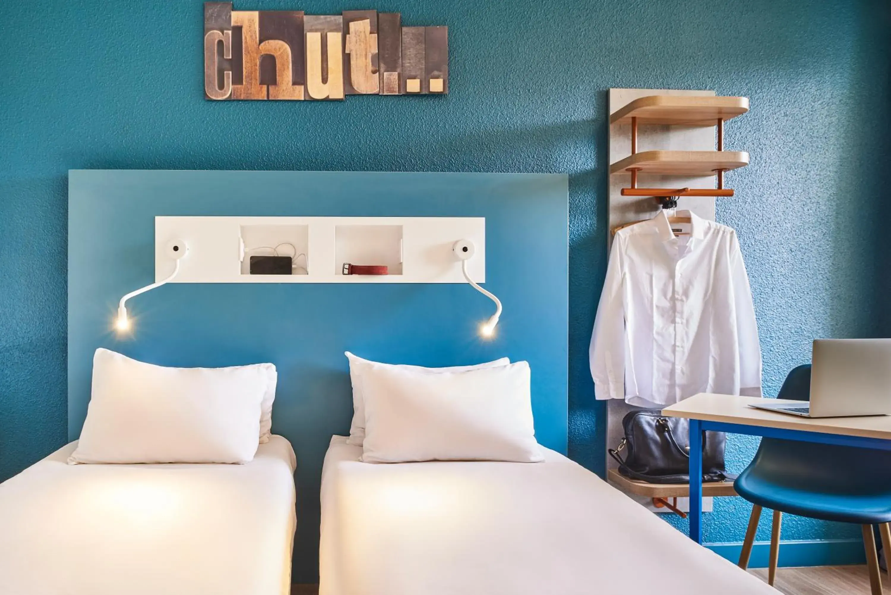 Property building, Bed in ibis budget Saint-Ouen-l'Aumône Property building, Bed in ibis budget Saint-Ouen-l'Aumône