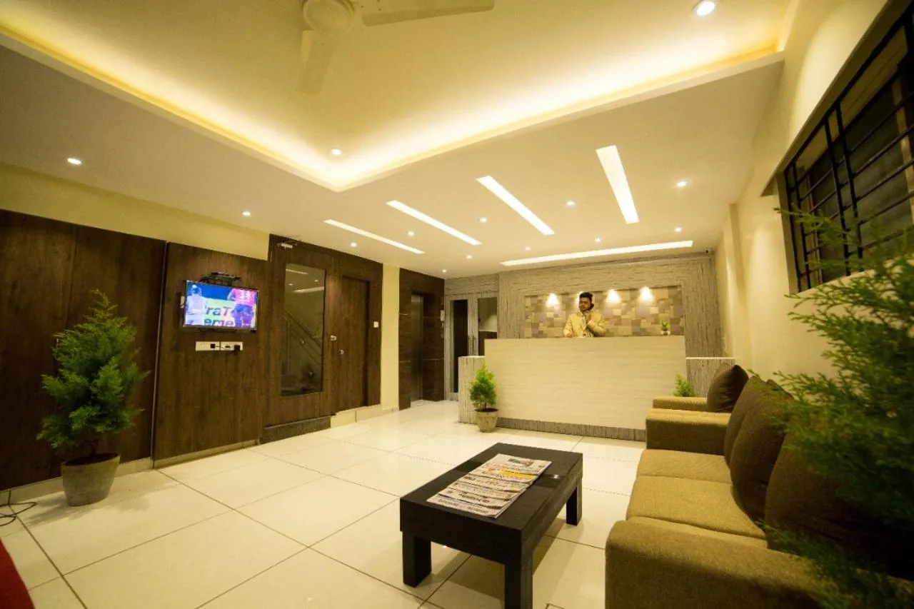 Hotel Plaza Heights