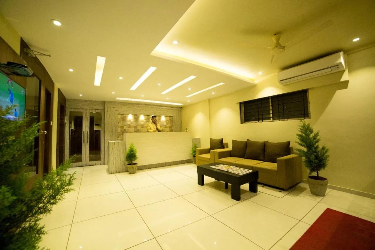 Hotel Plaza Heights