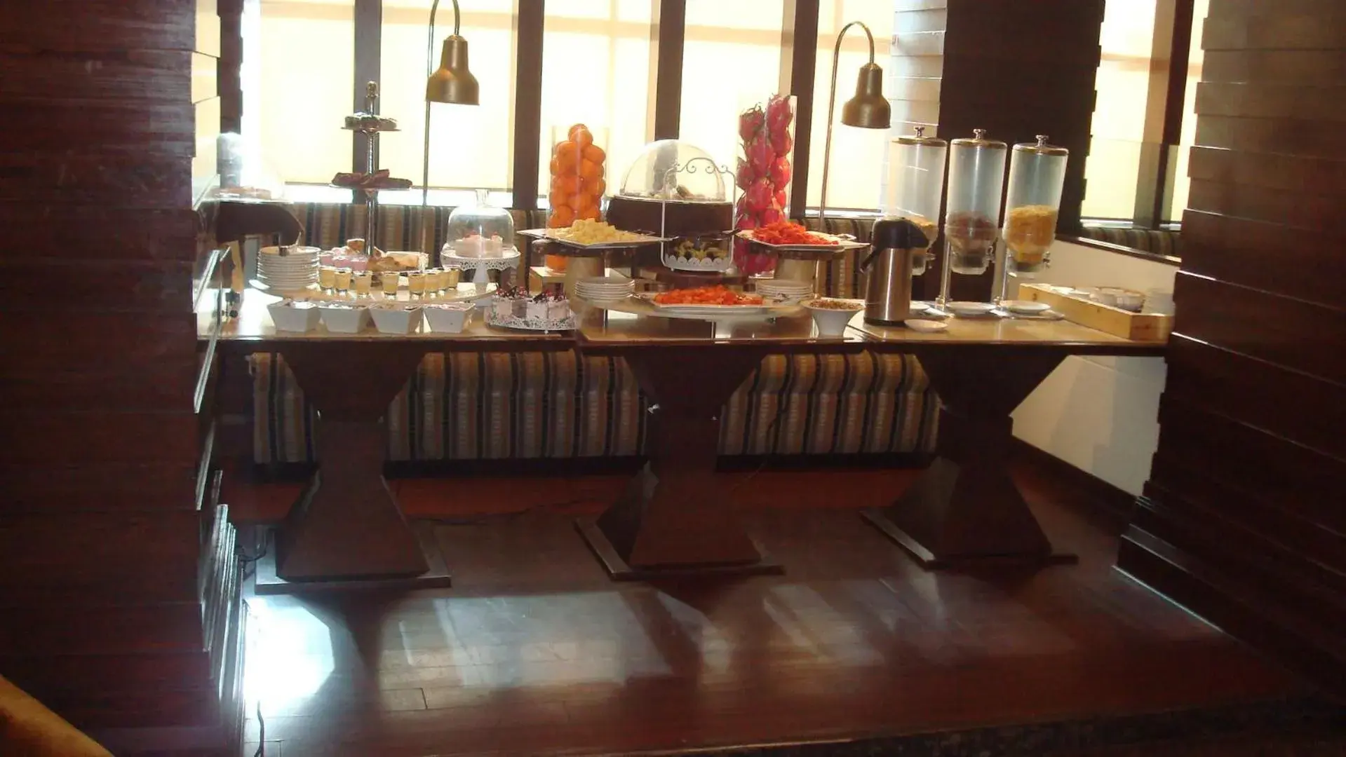 Restaurant/places to eat in Hotel Royal Cliff Restaurant/places to eat in Hotel Royal Cliff