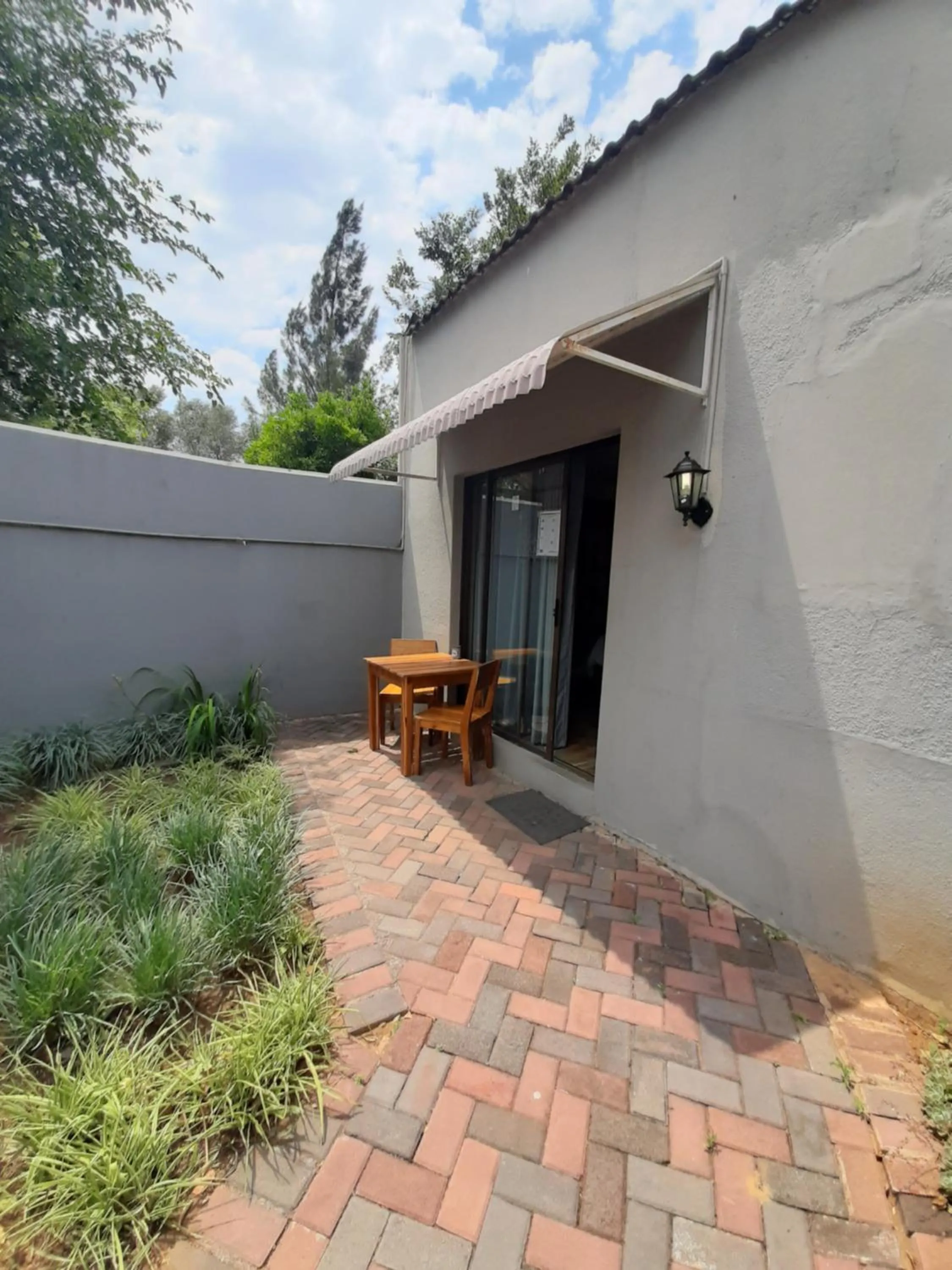 Inner courtyard view in Casa Cara Guest House