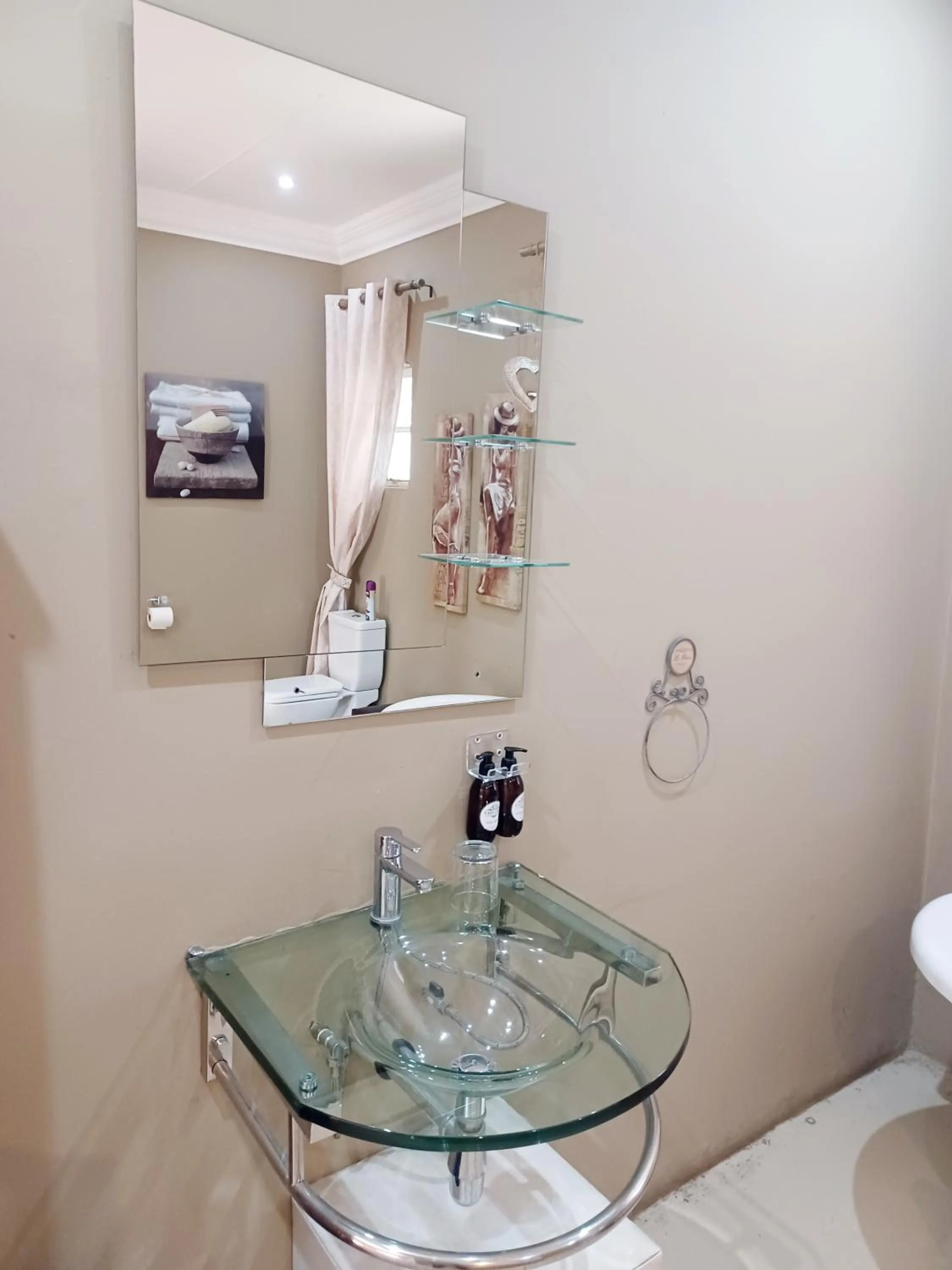 Bathroom in Casa Cara Guest House