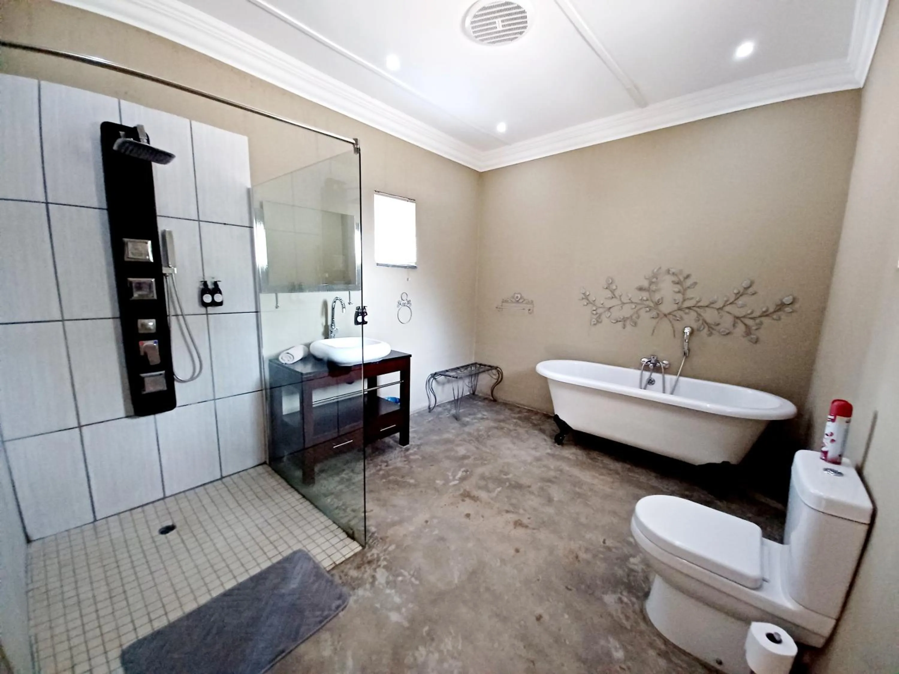 Bathroom in Casa Cara Guest House