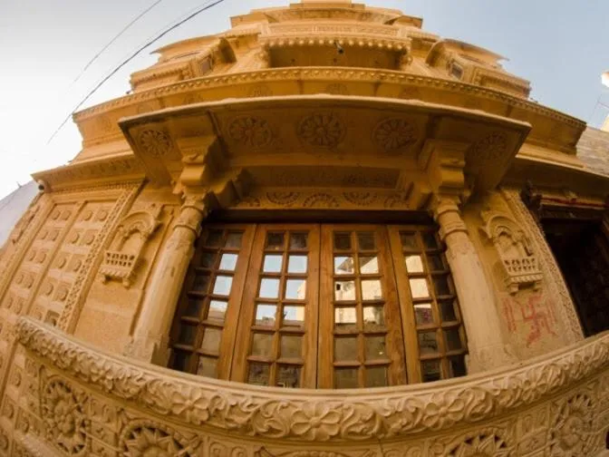 Property building in Fort Villa