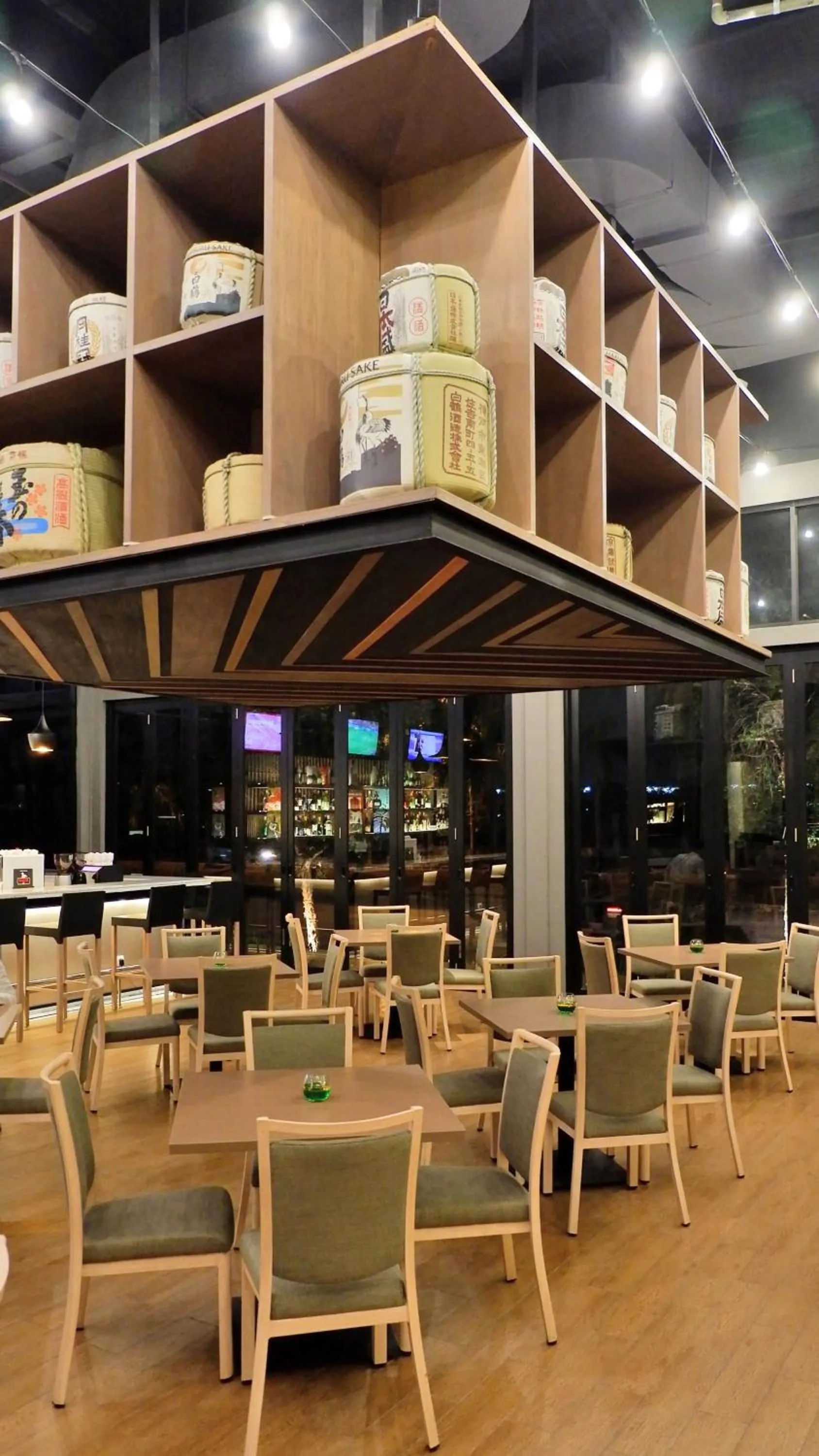 Restaurant/places to eat in Swiss-Belinn Cikarang