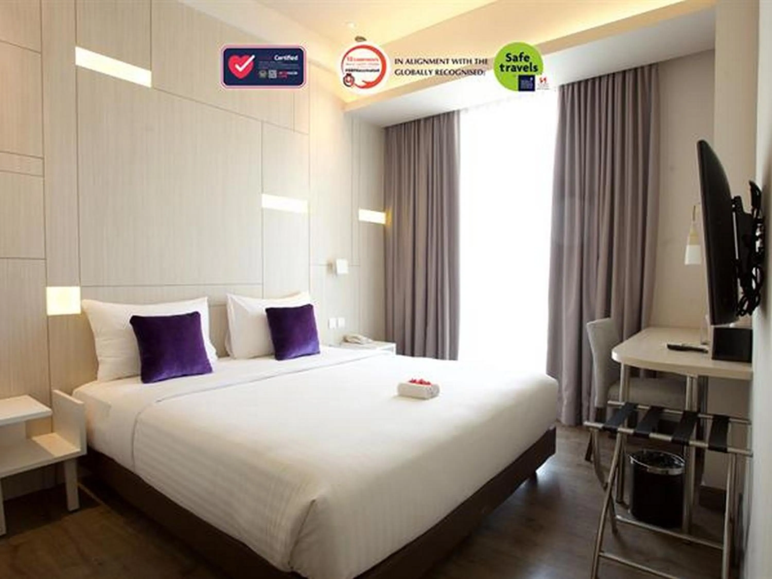Bed in Swiss-Belinn Cikarang