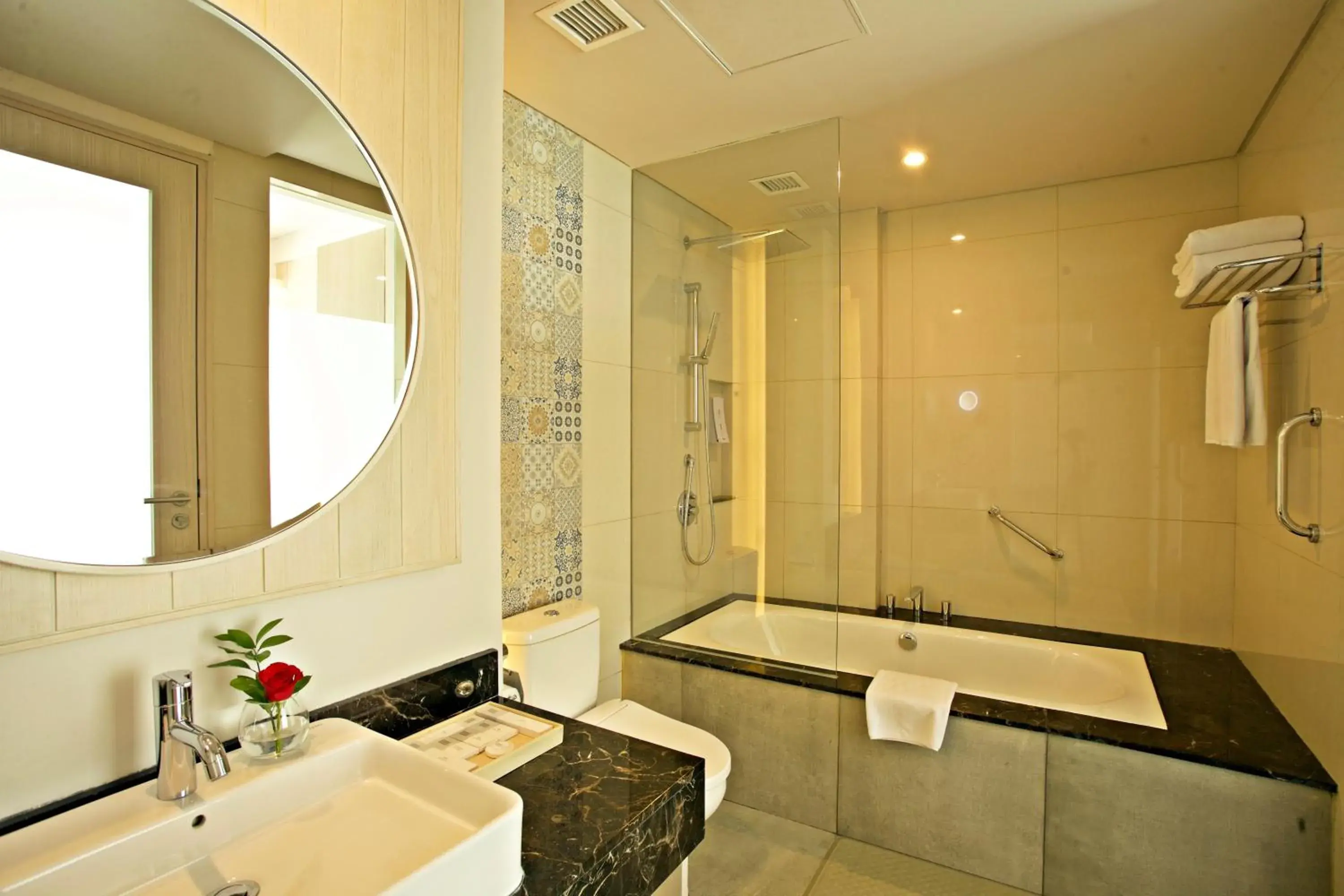 Suite Double Room in Swiss-Belinn Cikarang Suite Double Room in Swiss-Belinn Cikarang