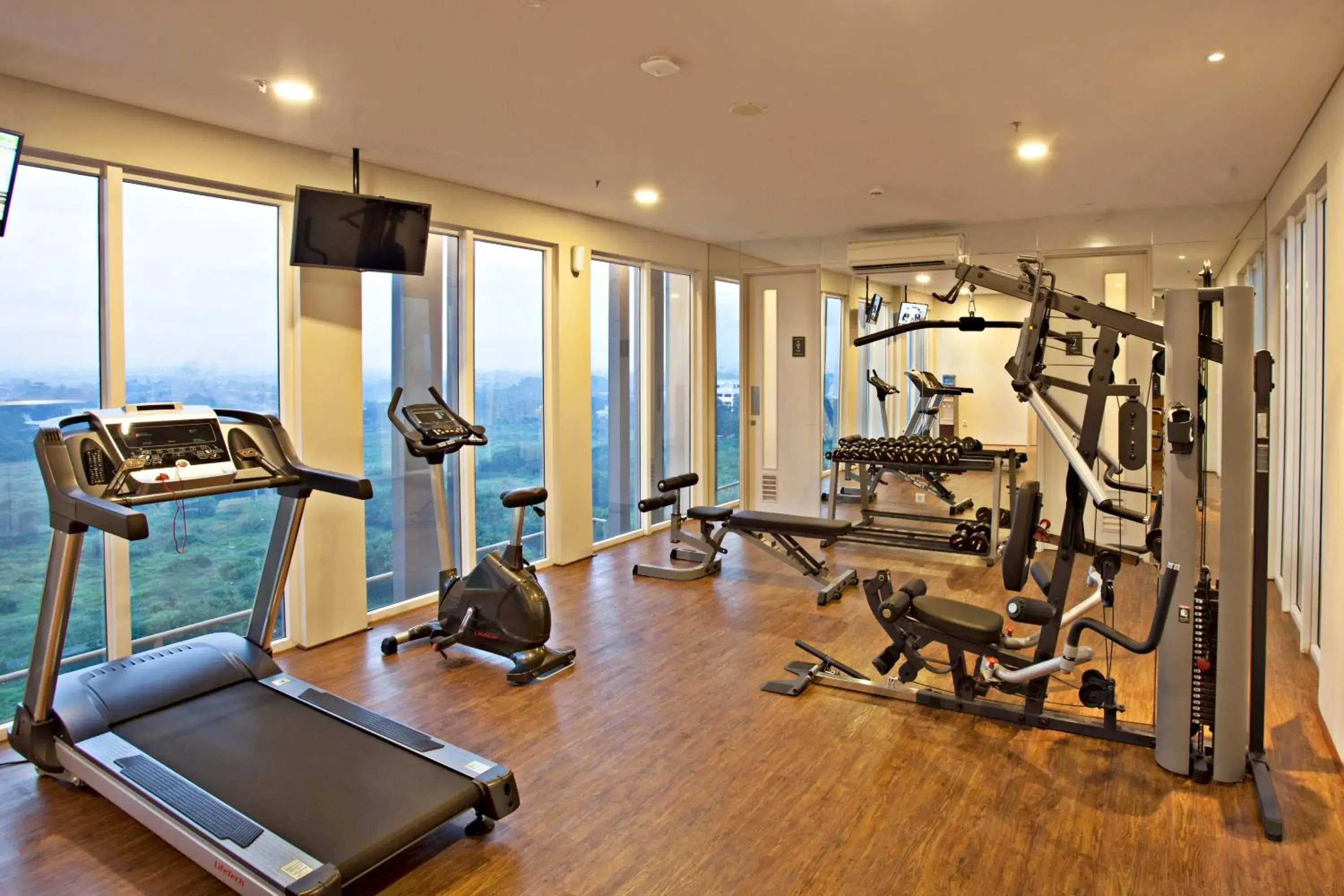 Fitness centre/facilities in Swiss-Belinn Cikarang Fitness centre/facilities in Swiss-Belinn Cikarang
