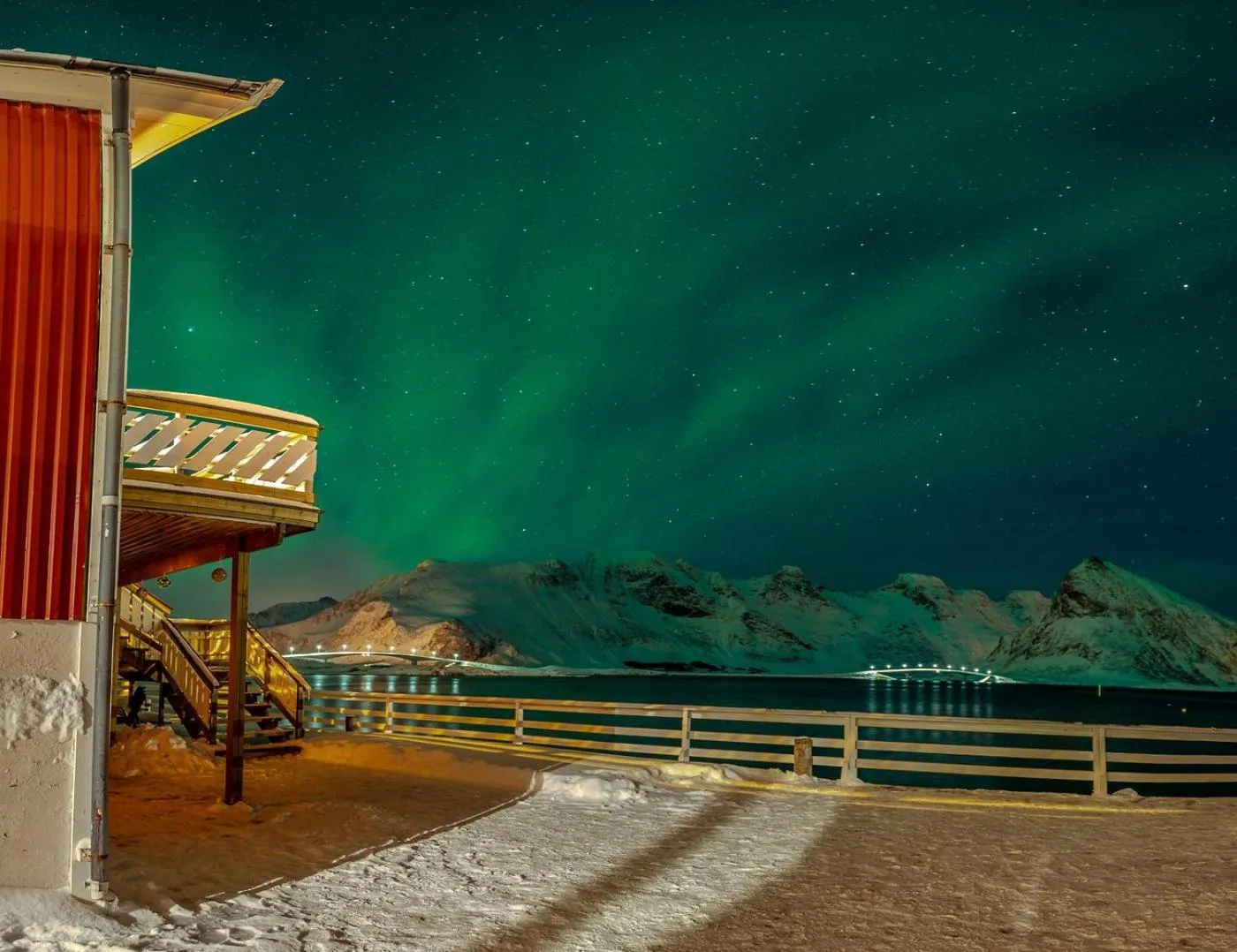 Night in Lydersen Rorbuer Budget Hostel & Private Apartments