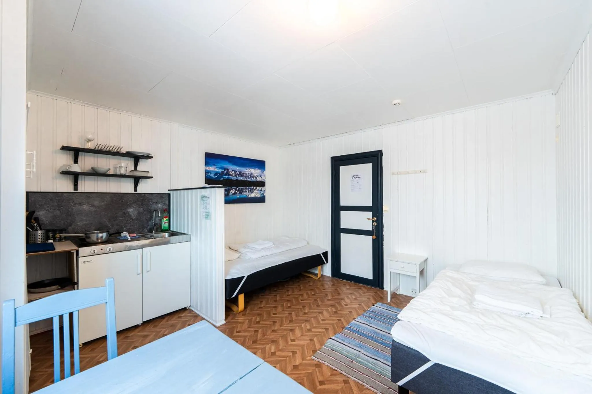 Bed in Lydersen Rorbuer Budget Hostel & Private Apartments