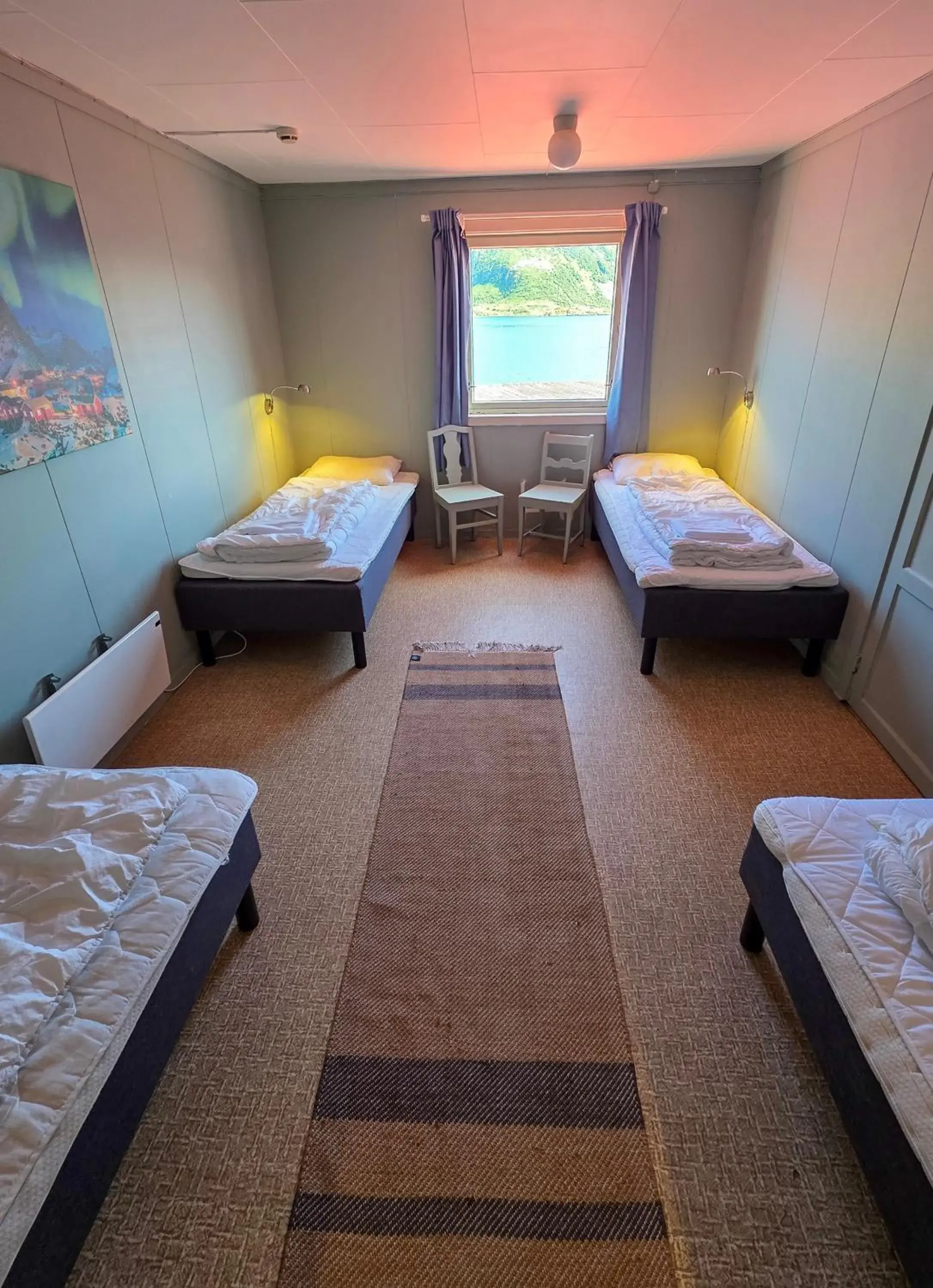 Family Room with Shared Bathroom in Lydersen Rorbuer Budget Hostel & Private Apartments Family Room with Shared Bathroom in Lydersen Rorbuer Budget Hostel & Private Apartments